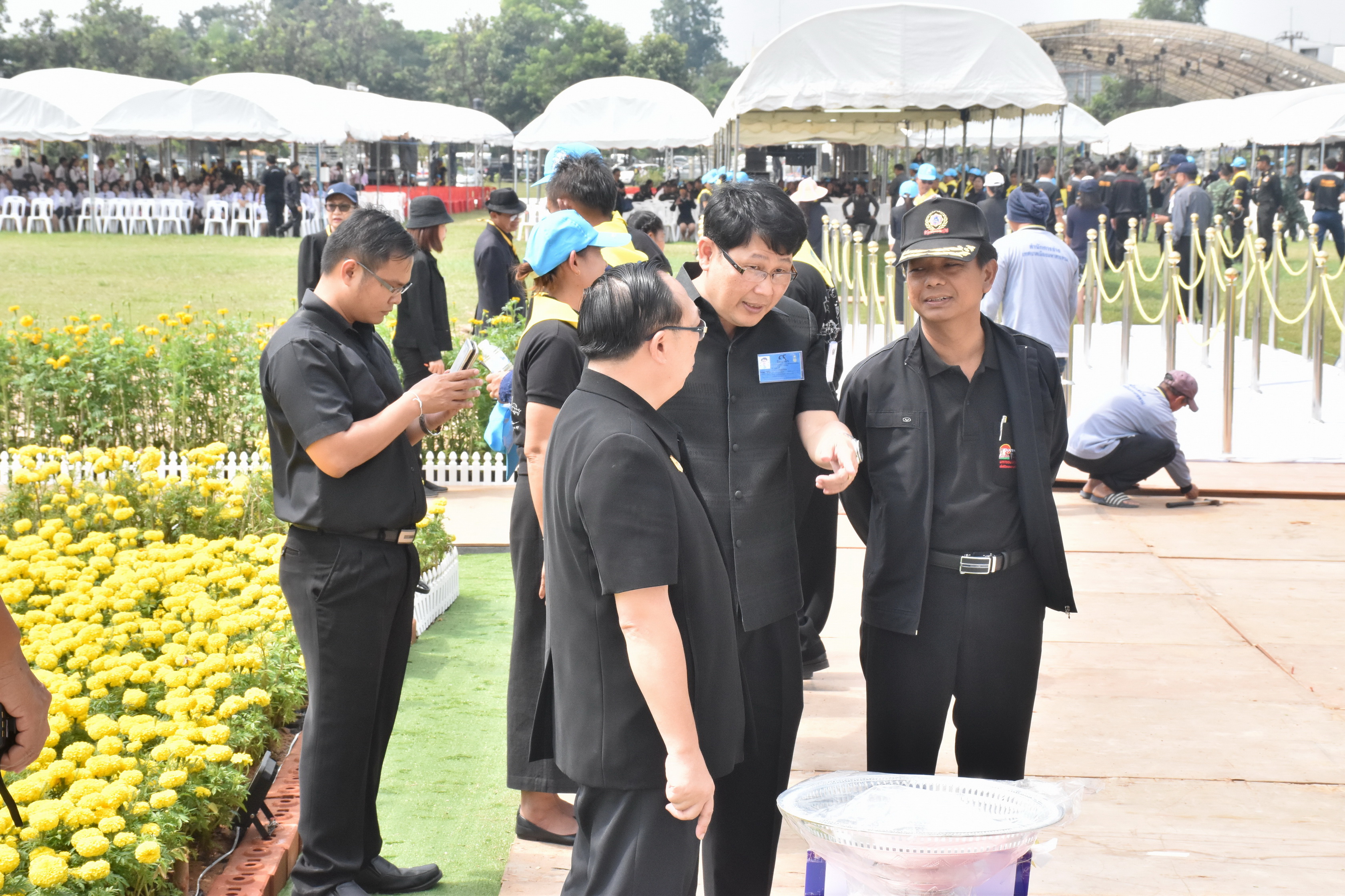 24 ตุลาคม 2560 จังหวัดมหาสารคามจัดประชุมจิตอาสาเฉพาะกิจฯ จังหวัดมหาสารคาม และซักซ้อมการปฏิบัติหน้าที่จิตอาสาเฉพาะกิจ 8 ประเภท ในพระราชพิธีถวายพระเพลิงพระบรมศพฯ แบบเสมือนจริง