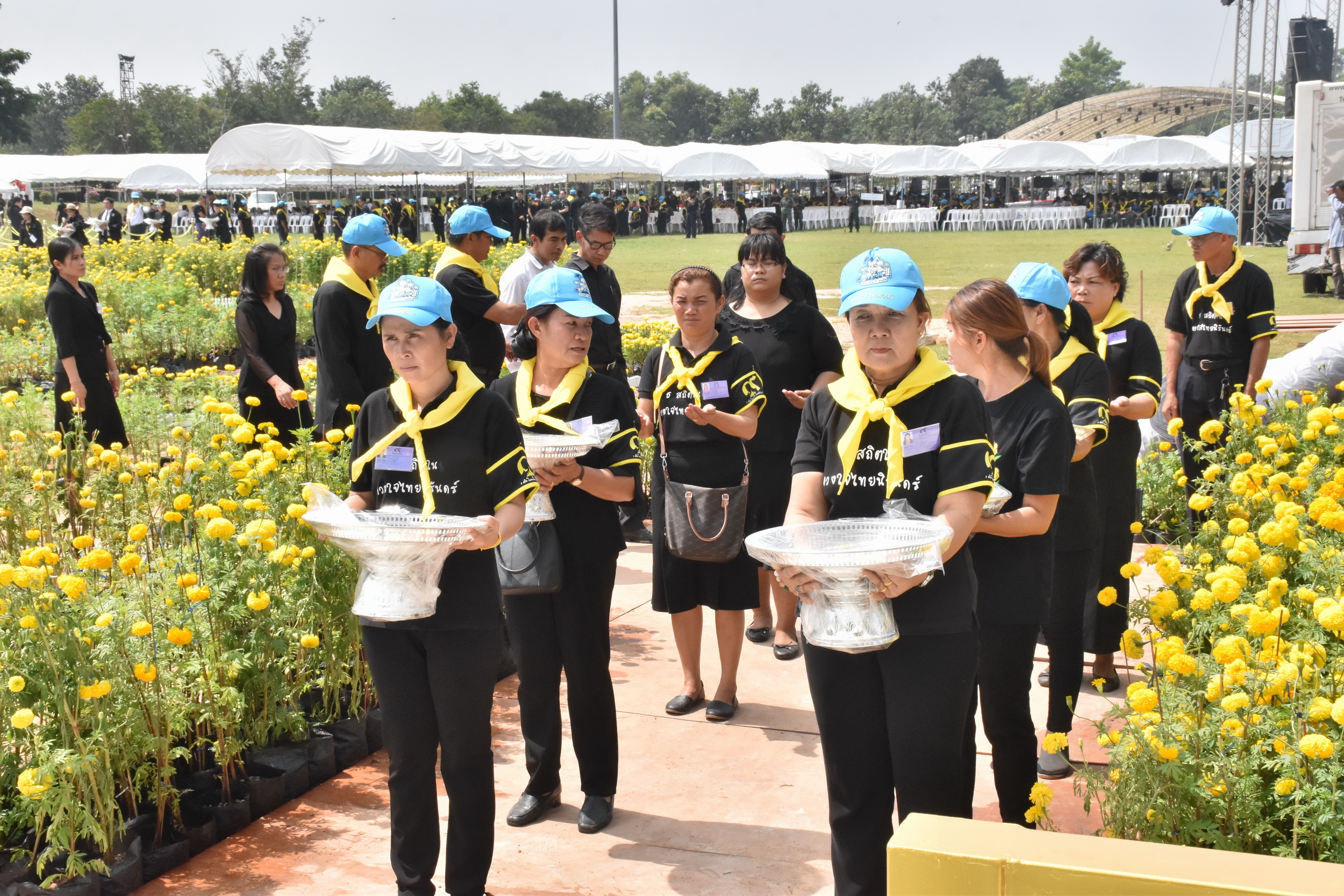 24 ตุลาคม 2560 จังหวัดมหาสารคามจัดประชุมจิตอาสาเฉพาะกิจฯ จังหวัดมหาสารคาม และซักซ้อมการปฏิบัติหน้าที่จิตอาสาเฉพาะกิจ 8 ประเภท ในพระราชพิธีถวายพระเพลิงพระบรมศพฯ แบบเสมือนจริง