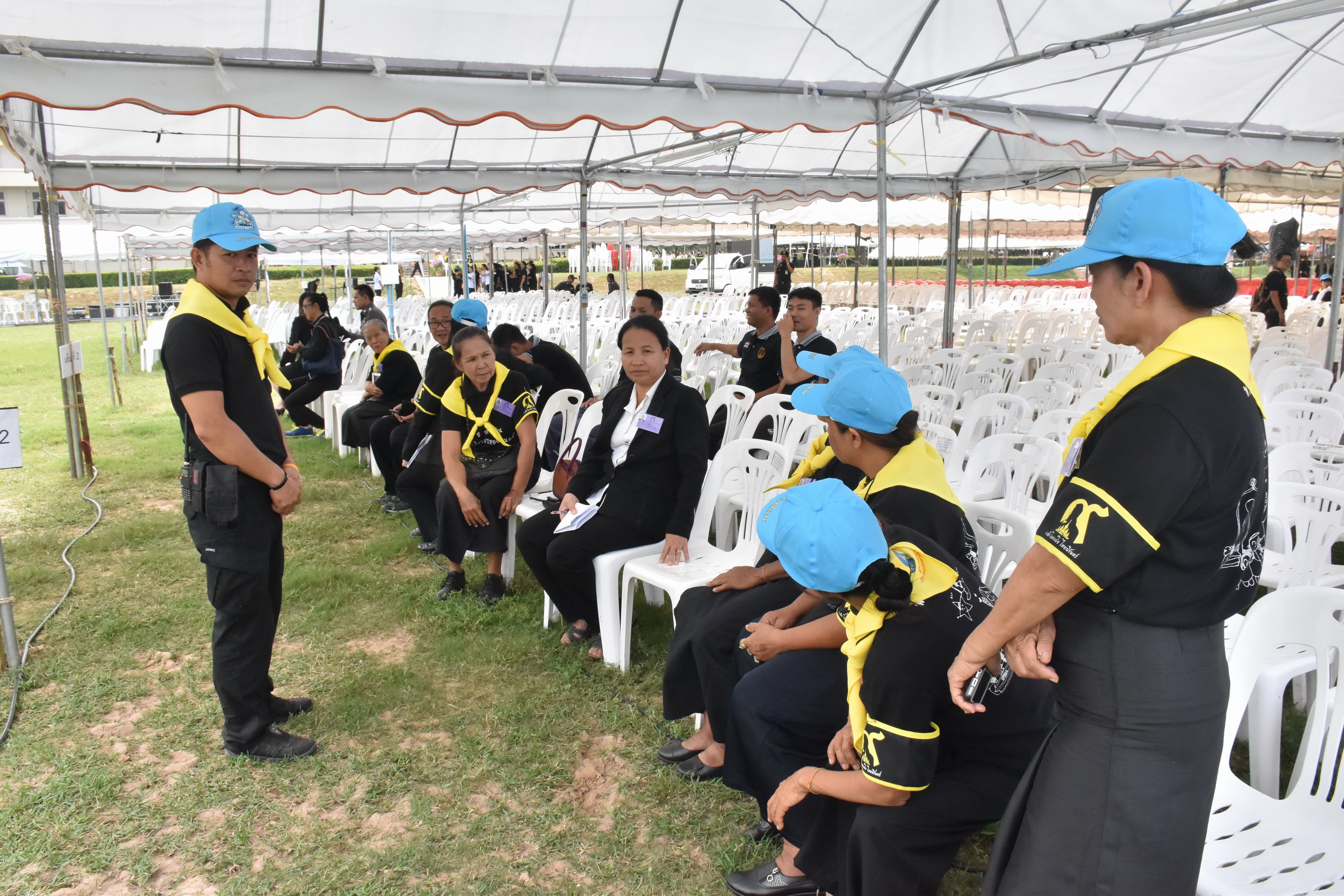 24 ตุลาคม 2560 จังหวัดมหาสารคามจัดประชุมจิตอาสาเฉพาะกิจฯ จังหวัดมหาสารคาม และซักซ้อมการปฏิบัติหน้าที่จิตอาสาเฉพาะกิจ 8 ประเภท ในพระราชพิธีถวายพระเพลิงพระบรมศพฯ แบบเสมือนจริง