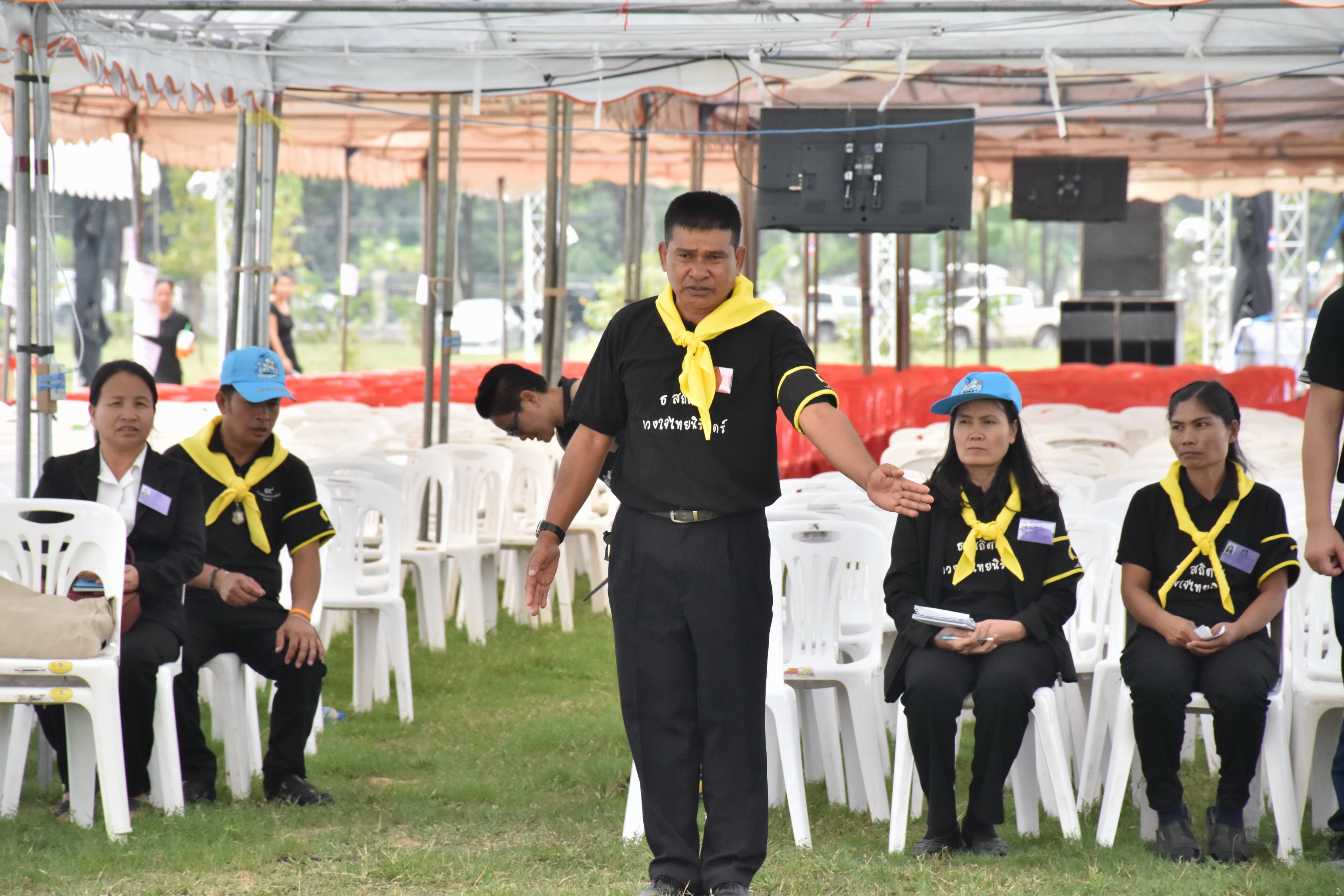 24 ตุลาคม 2560 จังหวัดมหาสารคามจัดประชุมจิตอาสาเฉพาะกิจฯ จังหวัดมหาสารคาม และซักซ้อมการปฏิบัติหน้าที่จิตอาสาเฉพาะกิจ 8 ประเภท ในพระราชพิธีถวายพระเพลิงพระบรมศพฯ แบบเสมือนจริง