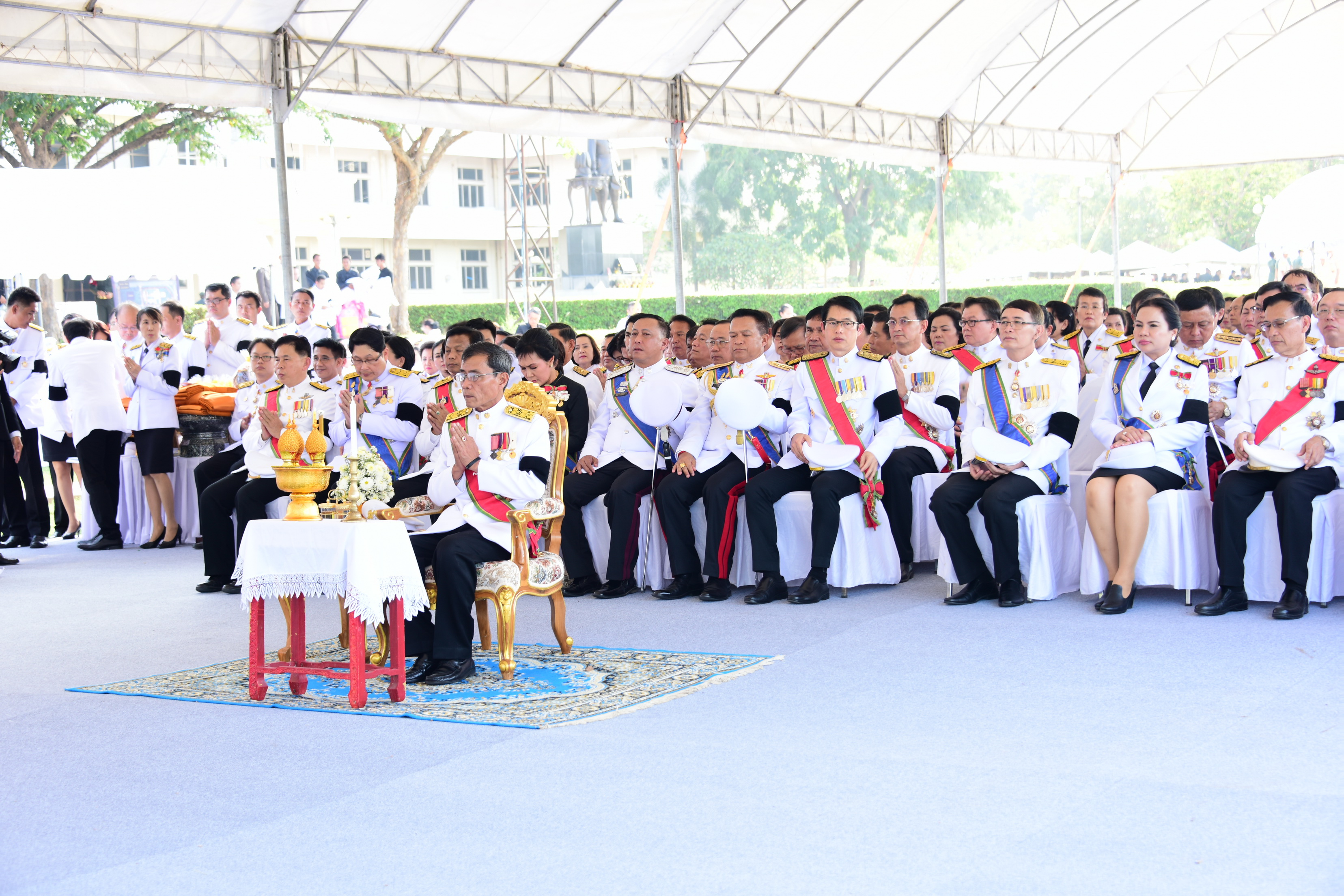 26 ตุลาคม 2560 พระราชพิธีถวายพระเพลิงพระบรมศพพระบาทสมเด็จพระปรมินทรมหาภูมิพลอดุลยเดช บรมนาถบพิตร ณ พระเมรุมาศจำลอง สนามหน้าศาลากลางจังหวัดมหาสารคาม