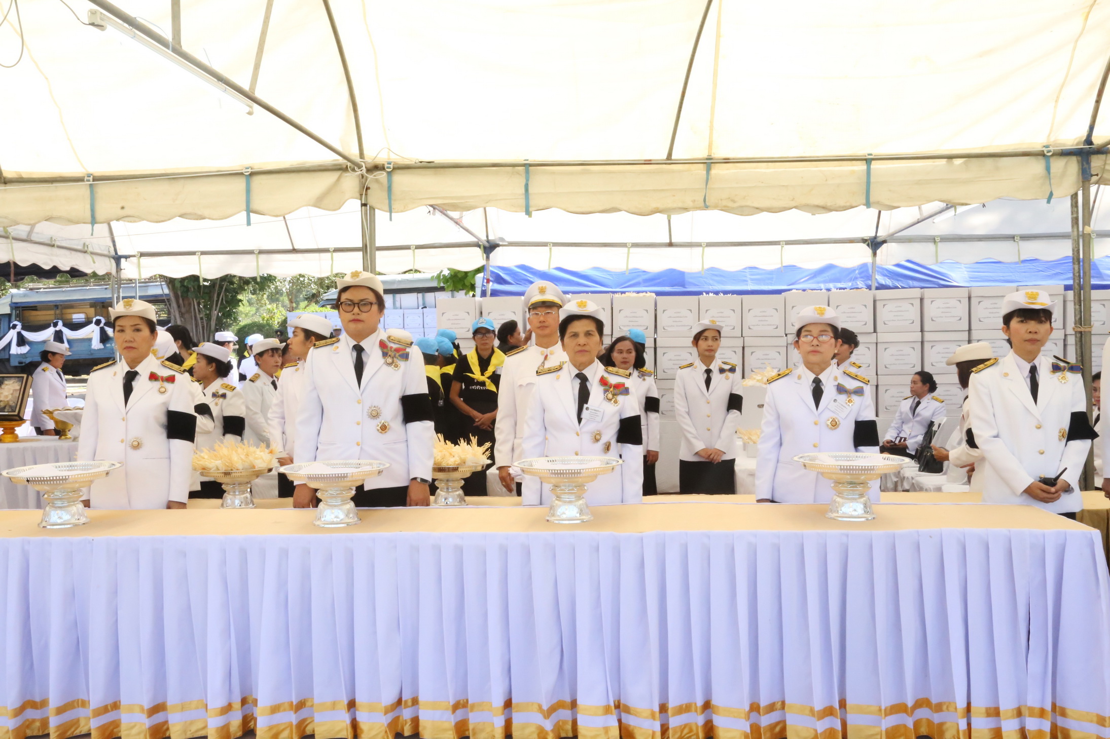 26 ตุลาคม 2560 พระราชพิธีถวายพระเพลิงพระบรมศพพระบาทสมเด็จพระปรมินทรมหาภูมิพลอดุลยเดช บรมนาถบพิตร ณ พระเมรุมาศจำลอง สนามหน้าศาลากลางจังหวัดมหาสารคาม