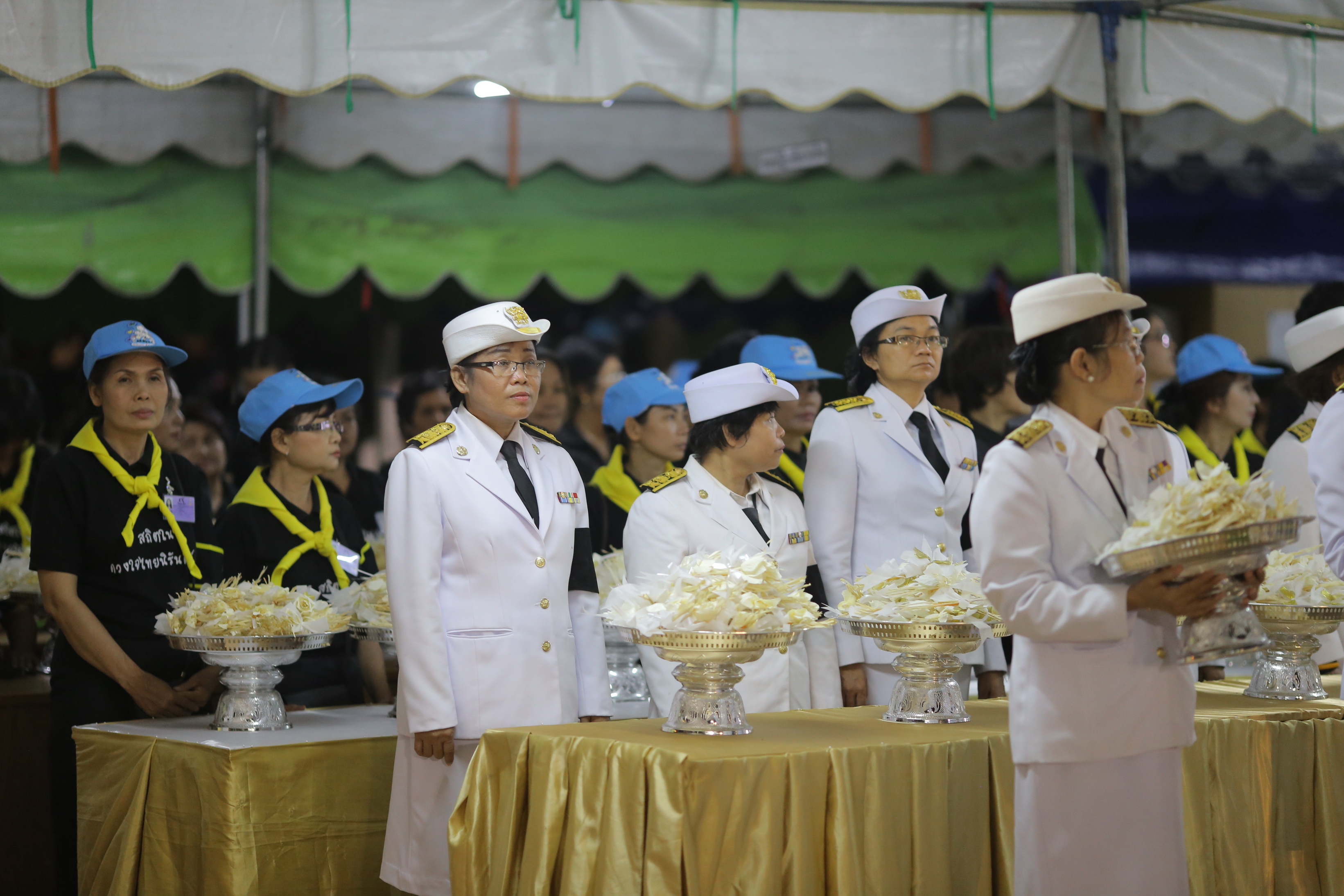 26 ตุลาคม 2560 พระราชพิธีถวายพระเพลิงพระบรมศพพระบาทสมเด็จพระปรมินทรมหาภูมิพลอดุลยเดช บรมนาถบพิตร ณ พระเมรุมาศจำลอง สนามหน้าศาลากลางจังหวัดมหาสารคาม