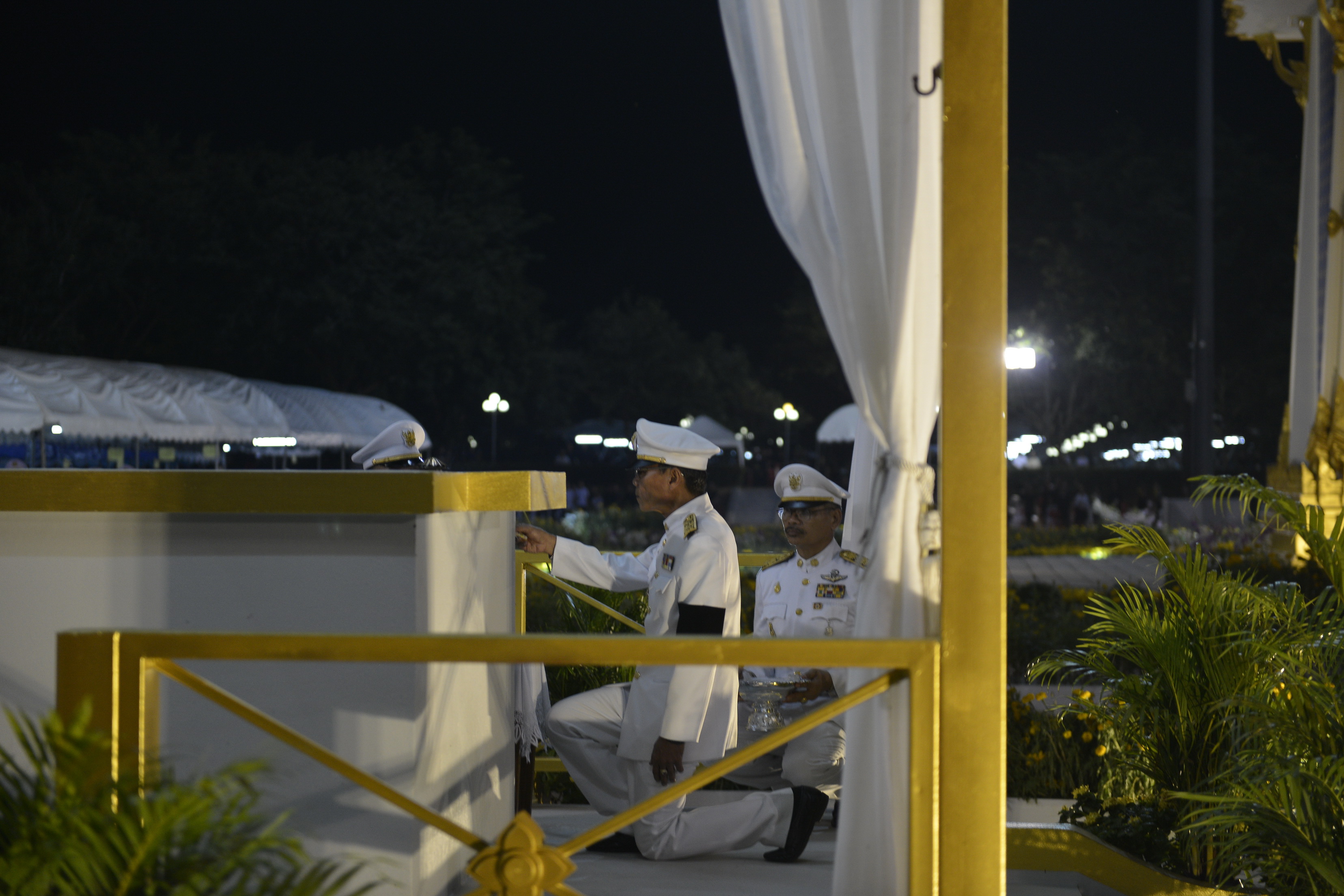 26 ตุลาคม 2560 พระราชพิธีถวายพระเพลิงพระบรมศพพระบาทสมเด็จพระปรมินทรมหาภูมิพลอดุลยเดช บรมนาถบพิตร ณ พระเมรุมาศจำลอง สนามหน้าศาลากลางจังหวัดมหาสารคาม