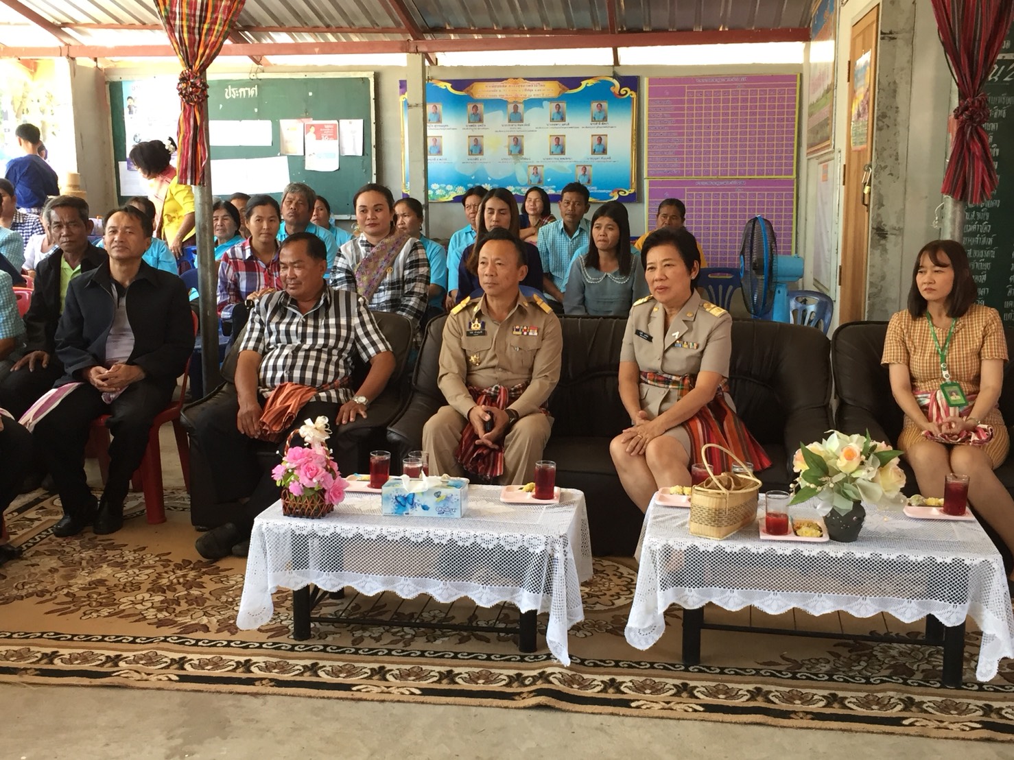 29 พฤศจิกายน 2560 นางบุญยิ่ง เทศน้อย พัฒนาการจังหวัดมหาสารคาม เป็นประธานเปิดตลาดประชารัฐ คนไทยยิ้มได้ และตลาดท้องถิ่นสุขใจ ณ ลานอเนกประสงค์ อบต. แคน อำเภอวาปีปทุม จังหวัดมหาสารคาม