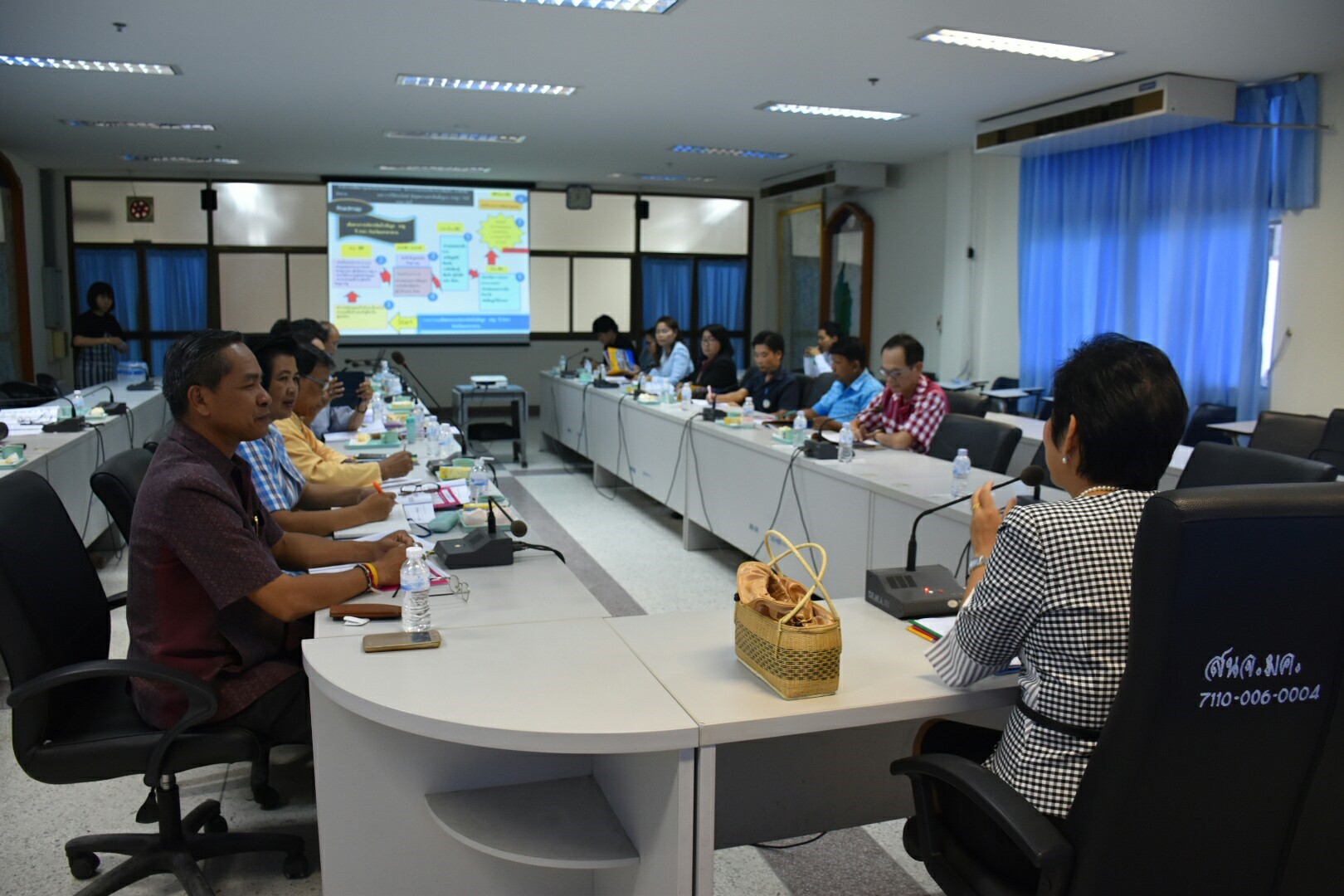 10 พฤศจิกายน 2560 การประชุมคณะทำงานบริหารการจัดเก็บข้อมูลความจำเป็นพื้นฐาน (จปฐ.) ระดับจังหวัด ครั้งที่ 1/2561