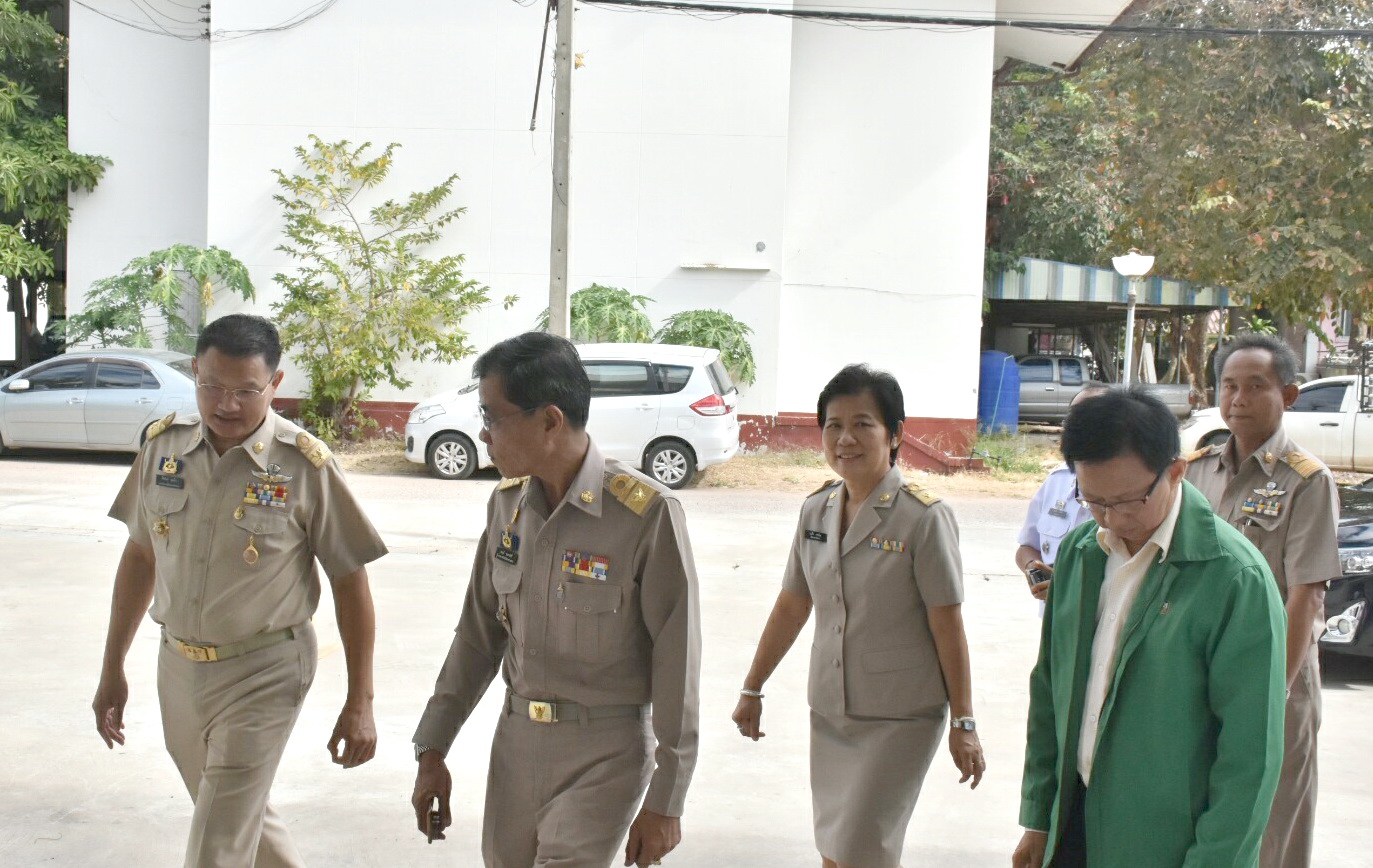 4 ธันวาคม 2560  นายเสน่ห์ นนทะโชติ ผู้ว่าราชการจังหวัดมหาสารคาม เป็นประธานเปิดการประชุมซักซ้อมผู้ประกอบการที่ลงทะเบียนโครงการตลาดประชารัฐ จังหวัดมหาสารคาม