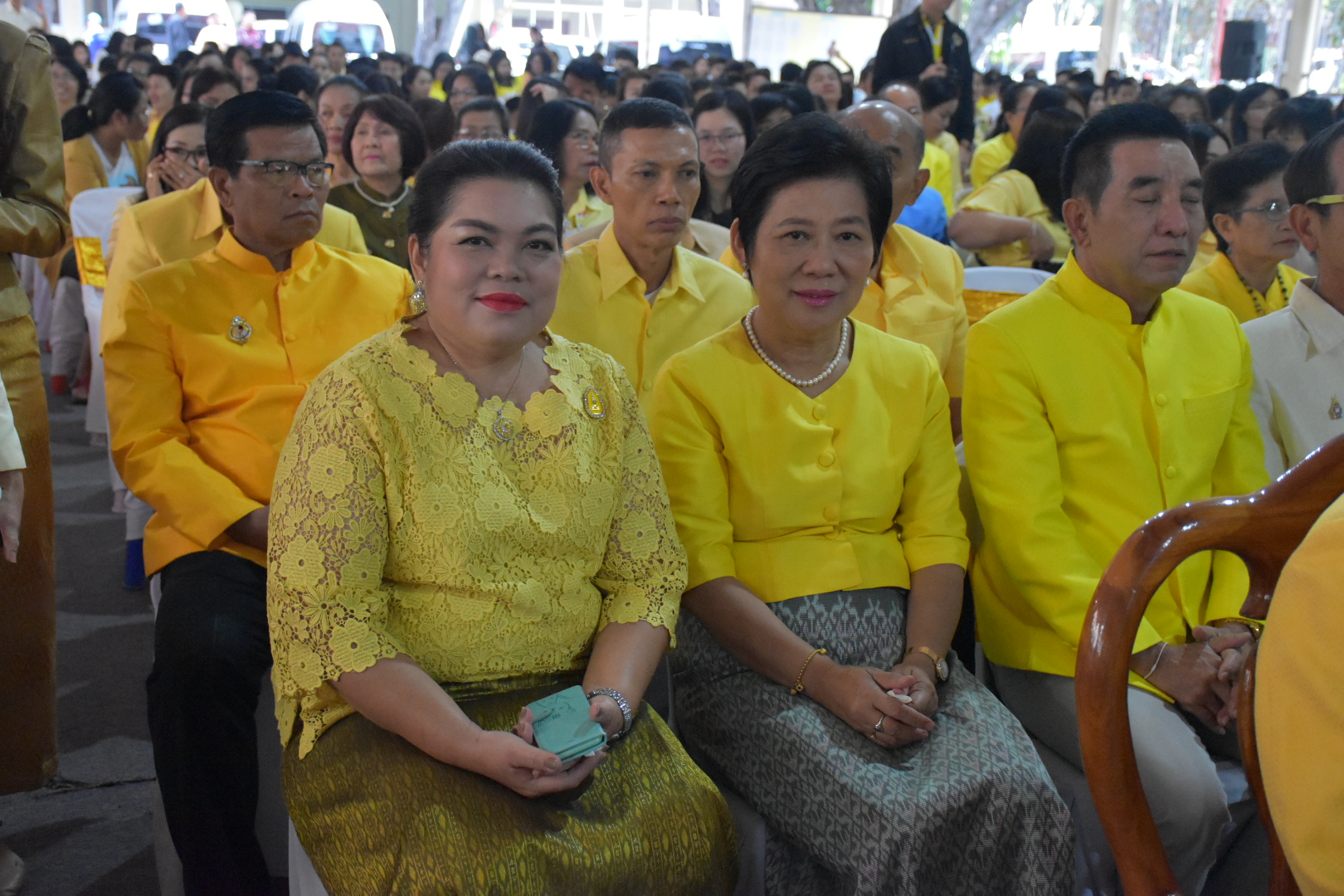 5 ธันวาคม 2560 พิธีทำบุญตักบาตรและเจริญพระพุทธมนต์ ถวายพระราชกุศล พระบาทสมเด็จพระปรมินทรมหาภูมิพลอดุลยเดช บรมนาถบพิตร เนื่องในวันคล้ายวันเฉลิมพระชนมพรรษา วันชาติ และวันพ่อแห่งชาติ