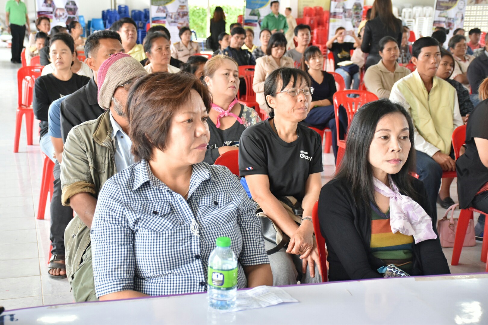 4 ธันวาคม 2560  นายเสน่ห์ นนทะโชติ ผู้ว่าราชการจังหวัดมหาสารคาม เป็นประธานเปิดการประชุมซักซ้อมผู้ประกอบการที่ลงทะเบียนโครงการตลาดประชารัฐ จังหวัดมหาสารคาม