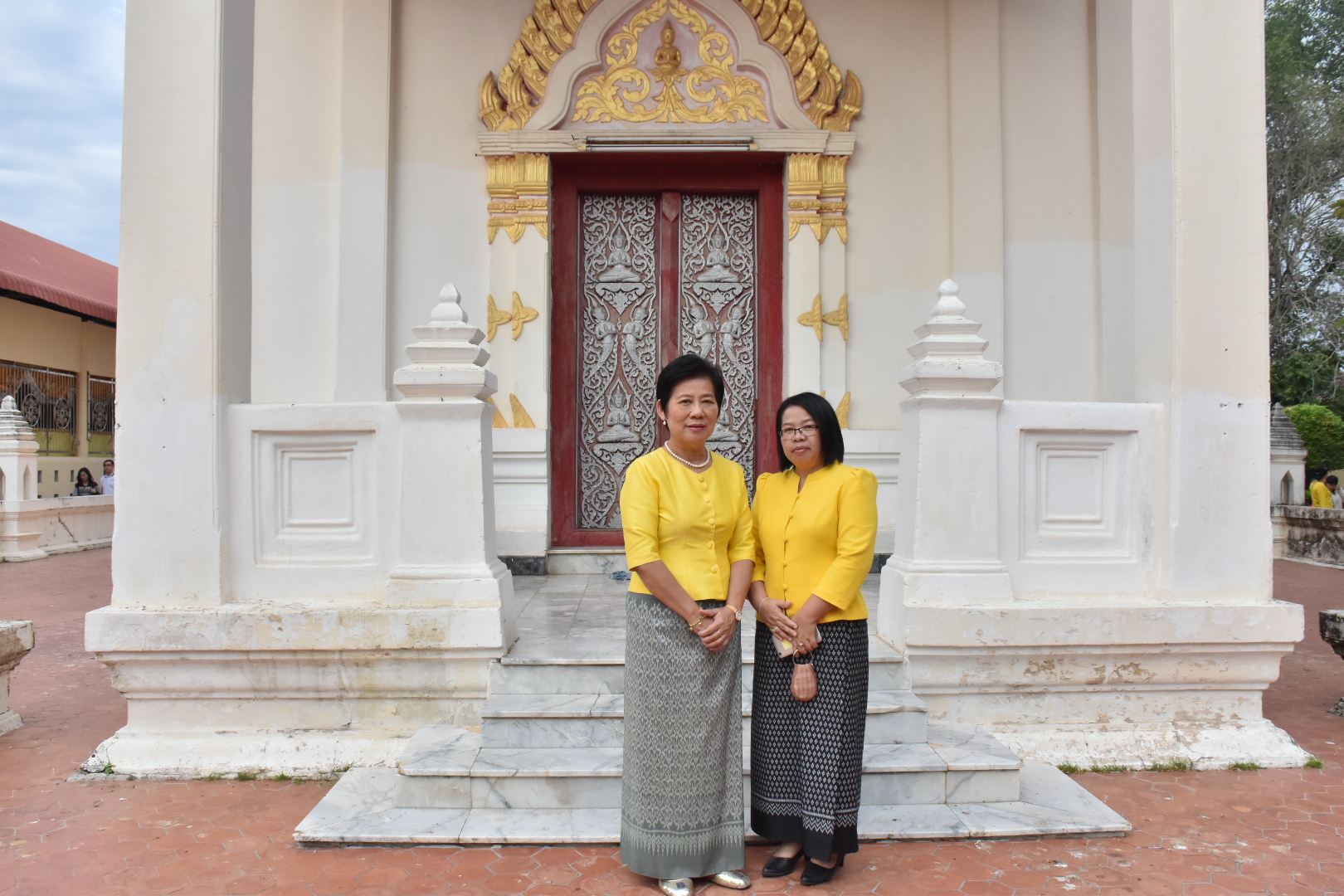 5 ธันวาคม 2560 พิธีทำบุญตักบาตรและเจริญพระพุทธมนต์ ถวายพระราชกุศล พระบาทสมเด็จพระปรมินทรมหาภูมิพลอดุลยเดช บรมนาถบพิตร เนื่องในวันคล้ายวันเฉลิมพระชนมพรรษา วันชาติ และวันพ่อแห่งชาติ