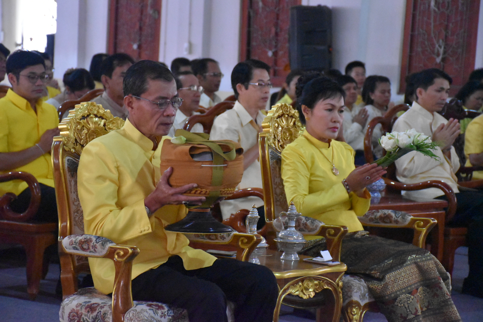 5 ธันวาคม 2560 พิธีทำบุญตักบาตรและเจริญพระพุทธมนต์ ถวายพระราชกุศล พระบาทสมเด็จพระปรมินทรมหาภูมิพลอดุลยเดช บรมนาถบพิตร เนื่องในวันคล้ายวันเฉลิมพระชนมพรรษา วันชาติ และวันพ่อแห่งชาติ