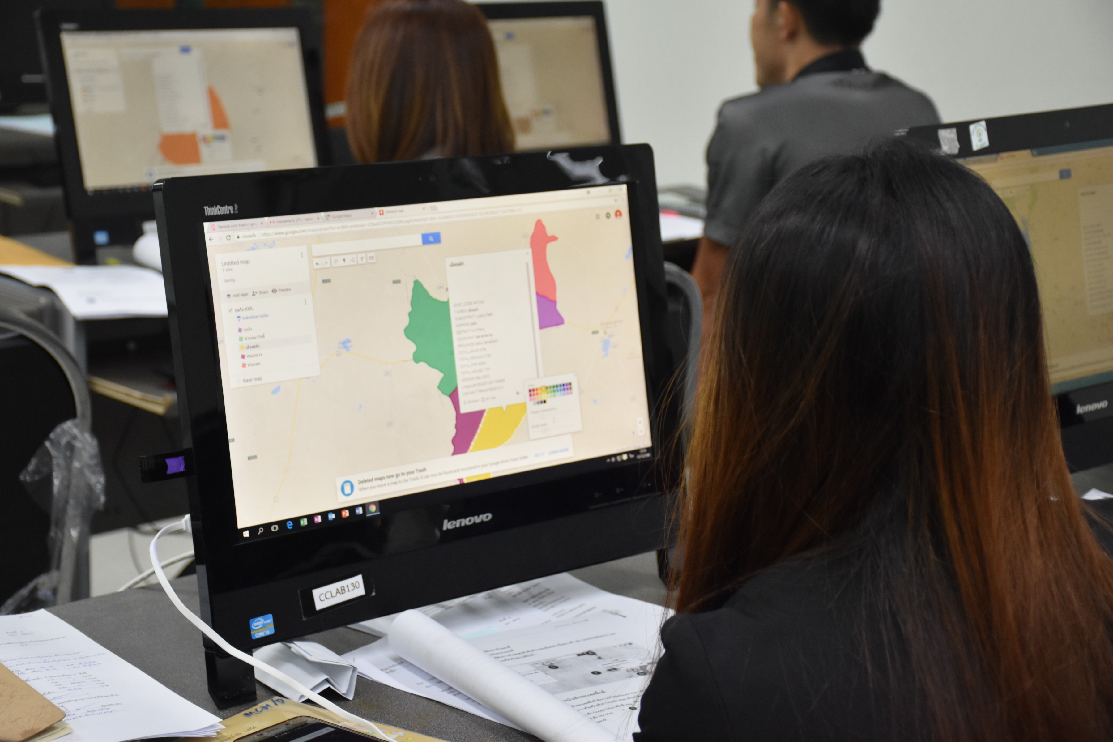 13 ธันวาคม 2560 การประชุมเชิงปฏิบัติการจัดทำสารสนเทศสัมมาชีพชุมชน ระดับจังหวัด ณ ห้องอบรม 1 ชั้น 2 อาคารศูนย์ภาษาและคอมพิวเตอร์ มหาวิทยาลัยราชภัฏมหาสารคาม