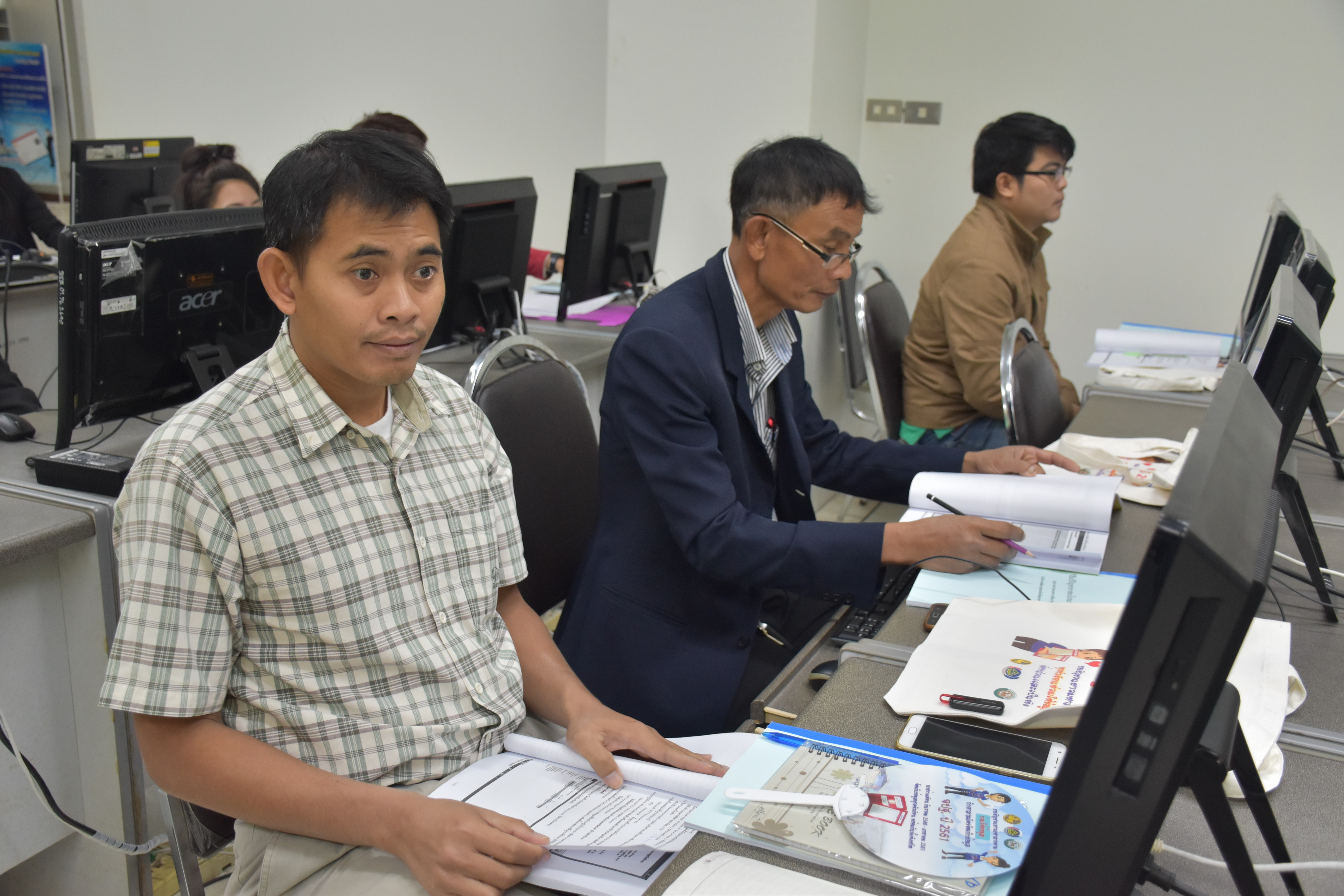 20 ธันวาคม 2560 โครงการฝึกอบรมผู้บันทึกข้อมูล เรื่อง การใช้งานโปรแกรมบันทึกและประมวลผลข้อมูล จปฐ. ปี 2561