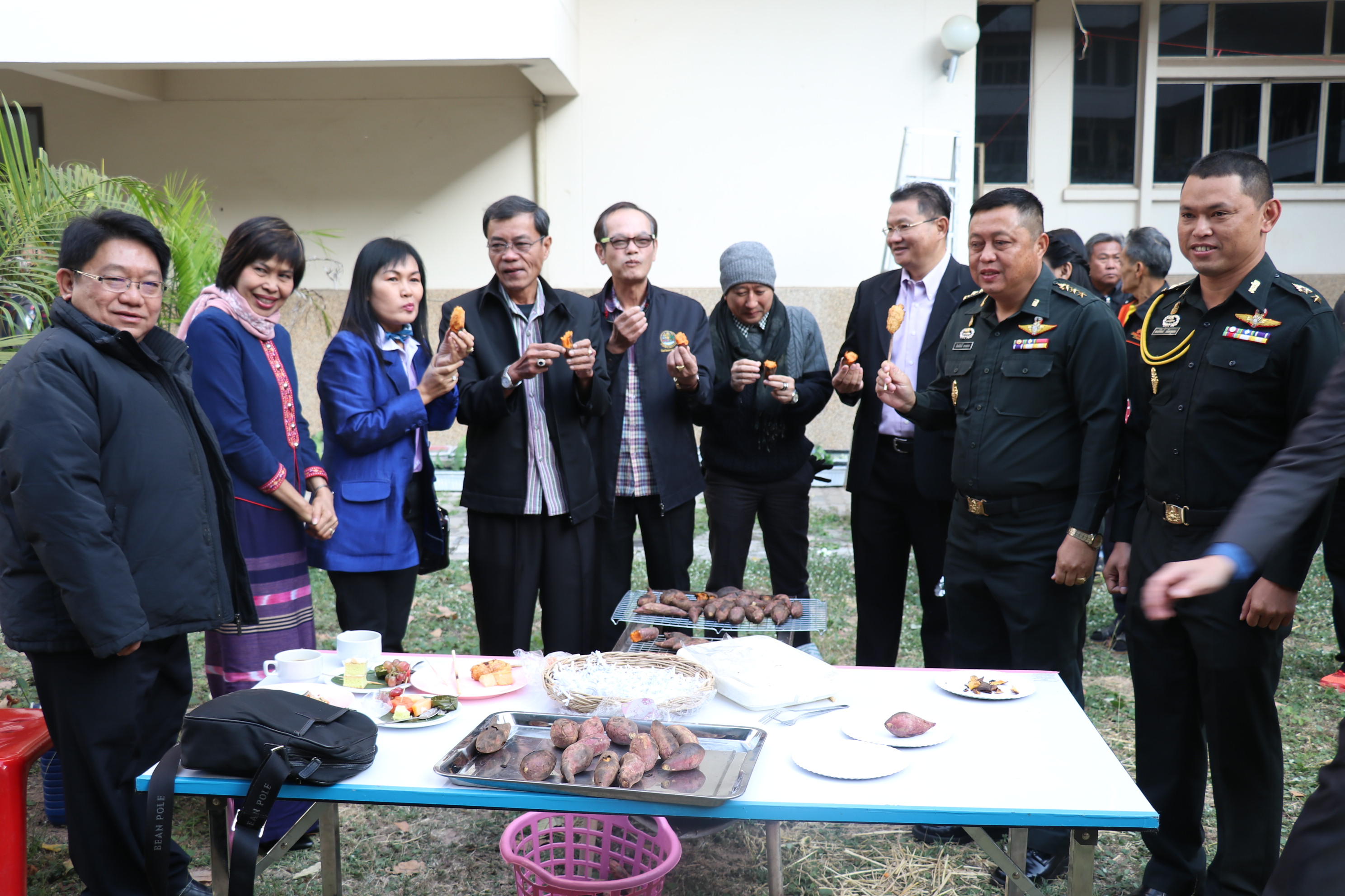 20 ธันวาคม 2560 โครงการพบปะแลกเปลี่ยนความคิดเห็นและสร้างความสามัคคี จังหวัดมหาสารคาม กิจกรรม “สภากาแฟ”