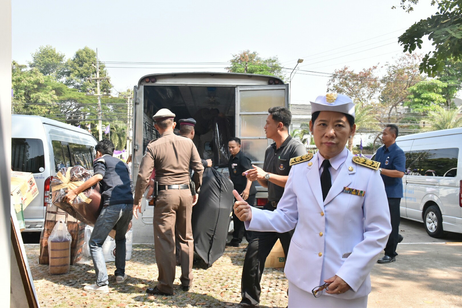 14 ธันวาคม 2560 สำนักงานพัฒนาชุมชนจังหวัดมหาสารคาม นำสิ้นค้าชุมชน สินค้า OTOP มาร่วมจำหน่าย ณ Outlet มหาวิทยาลัยมหาสารคาม