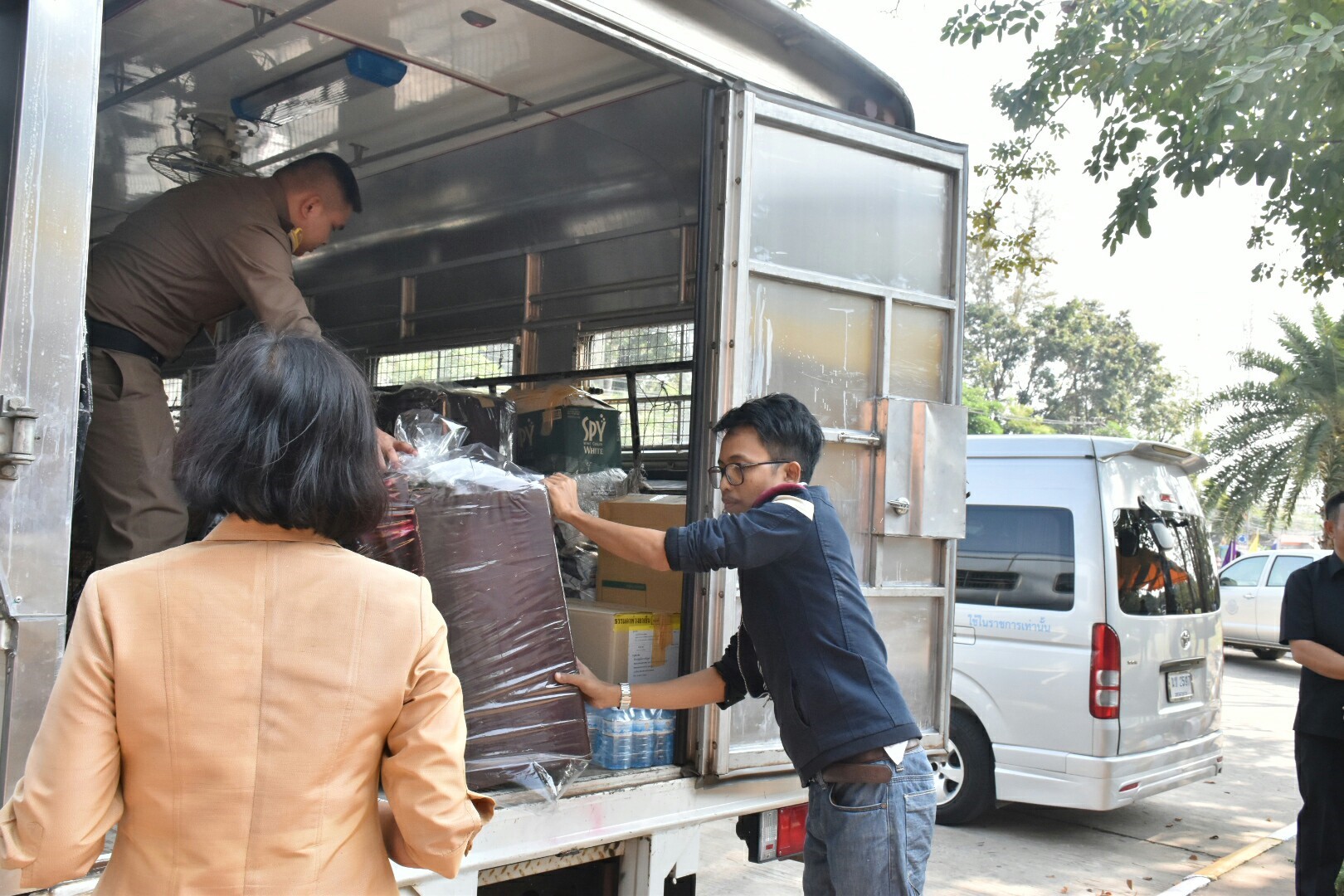 14 ธันวาคม 2560 สำนักงานพัฒนาชุมชนจังหวัดมหาสารคาม นำสิ้นค้าชุมชน สินค้า OTOP มาร่วมจำหน่าย ณ Outlet มหาวิทยาลัยมหาสารคาม