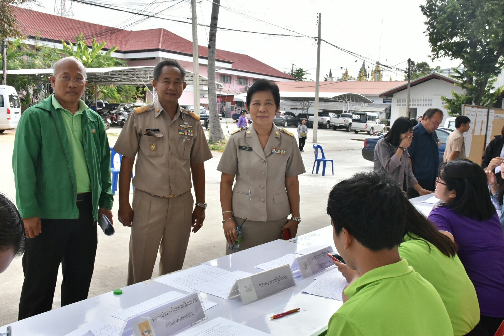 4 ธันวาคม 2560  นายเสน่ห์ นนทะโชติ ผู้ว่าราชการจังหวัดมหาสารคาม เป็นประธานเปิดการประชุมซักซ้อมผู้ประกอบการที่ลงทะเบียนโครงการตลาดประชารัฐ จังหวัดมหาสารคาม