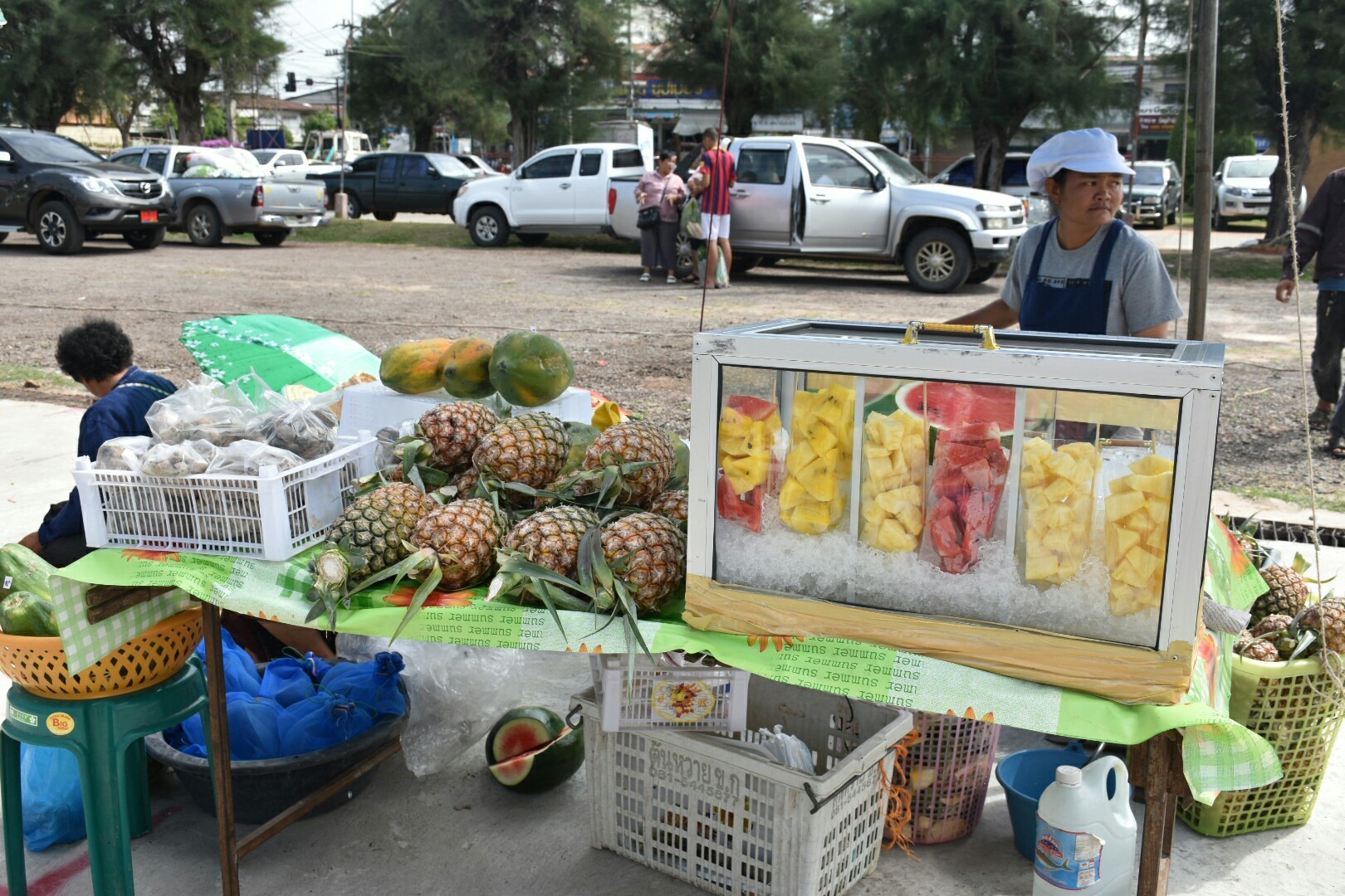 5 ธันวาคม 2560 กิจกรรม Kick Off ตลาดประชารัฐคนไทยยิ้มได้ จังหวัดมหาสารคาม ณ บริเวณตลาดประชารัฐคนไทยยิ้มได้ หน้าที่ว่าการอำเภอบรบือ จังหวัดมหาสารคาม