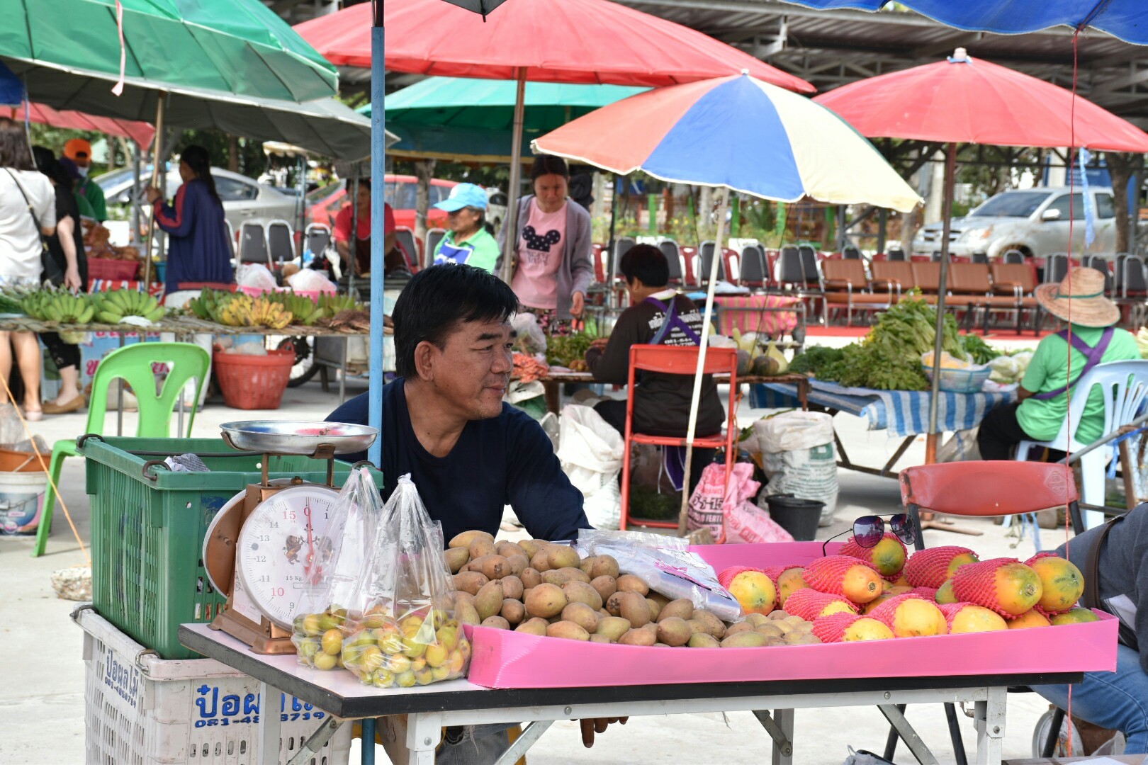 5 ธันวาคม 2560 กิจกรรม Kick Off ตลาดประชารัฐคนไทยยิ้มได้ จังหวัดมหาสารคาม ณ บริเวณตลาดประชารัฐคนไทยยิ้มได้ หน้าที่ว่าการอำเภอบรบือ จังหวัดมหาสารคาม