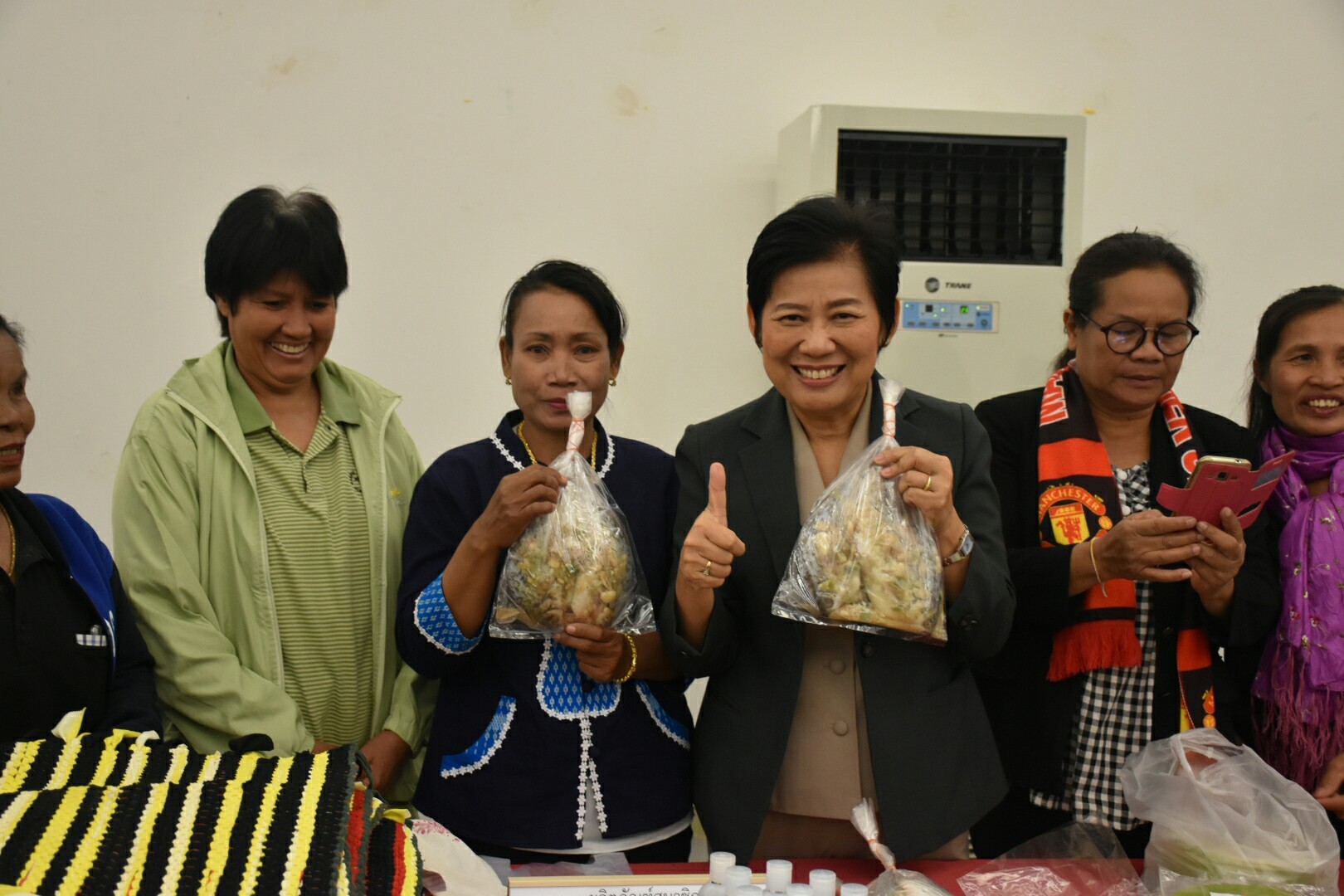 25 ธันวาคม 2560 “โครงการเพิ่มประสิทธิภาพด้านการบริหารจัดการกลุ่มอาชีพแก่คณะกรรมการเครือข่ายอาชีพสมาชิกกองทุนพัฒนาบทบาทสตรี”