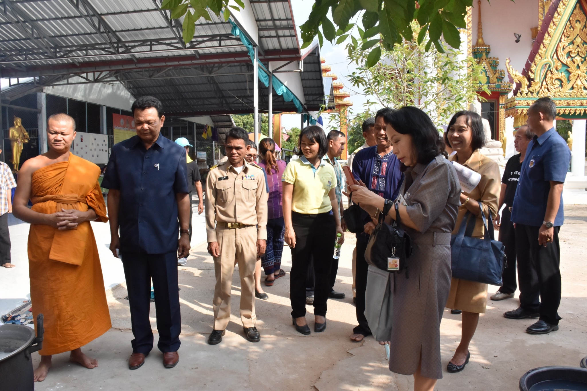 14 ธันวาคม 2560 สำนักงานพัฒนาชุมชนจังหวัดมหาสารคาม นำสิ้นค้าชุมชน สินค้า OTOP มาร่วมจำหน่าย ณ Outlet มหาวิทยาลัยมหาสารคาม