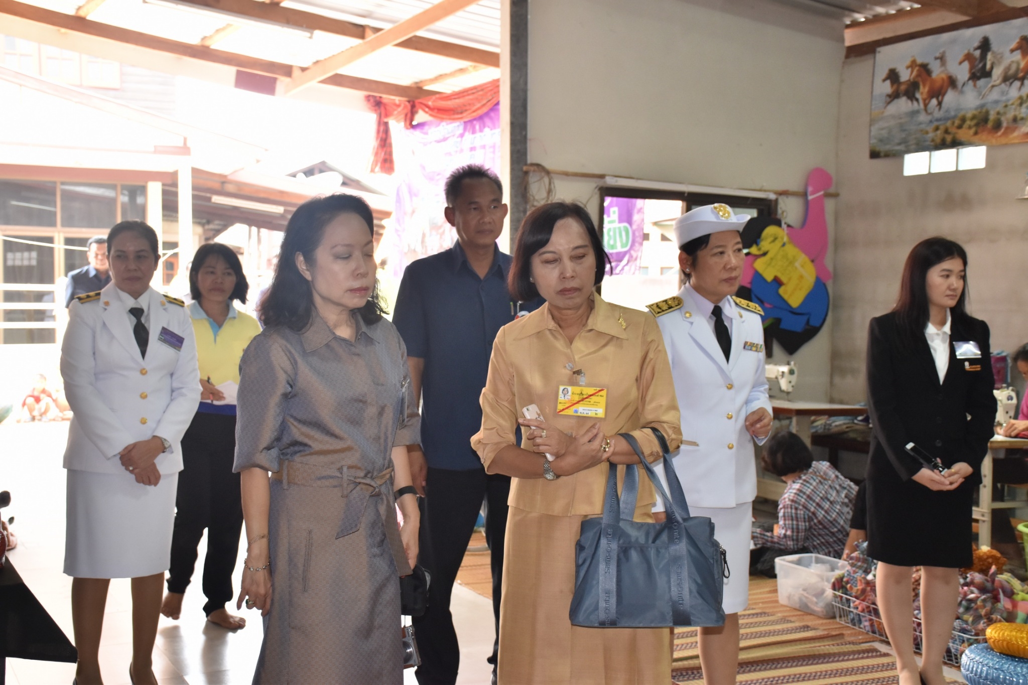 14 ธันวาคม 2560 สำนักงานพัฒนาชุมชนจังหวัดมหาสารคาม นำสิ้นค้าชุมชน สินค้า OTOP มาร่วมจำหน่าย ณ Outlet มหาวิทยาลัยมหาสารคาม