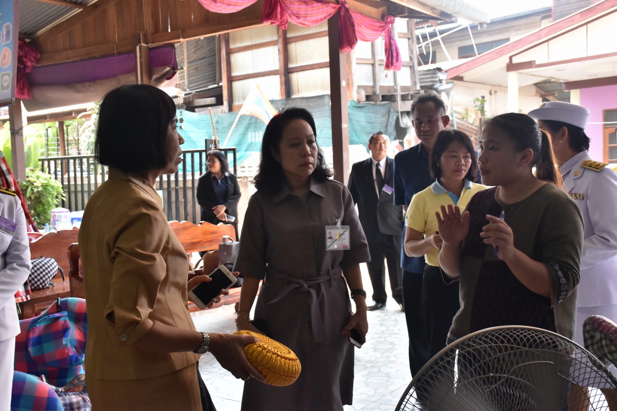 14 ธันวาคม 2560 สำนักงานพัฒนาชุมชนจังหวัดมหาสารคาม นำสิ้นค้าชุมชน สินค้า OTOP มาร่วมจำหน่าย ณ Outlet มหาวิทยาลัยมหาสารคาม