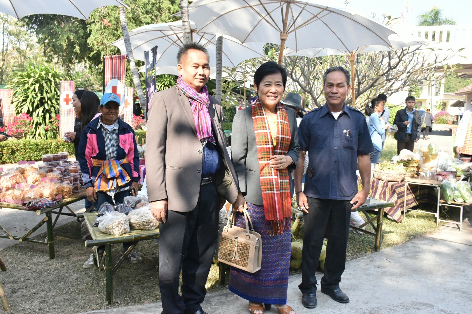 19 ธันวาคม 2560 งานแถลงข่าว “ประเพณีบุญเบิกฟ้าและงานกาชาดจังหวัดมหาสารคาม ปี 2561” พร้อมร่วมสมทบของรางวัลร้านมัจฉากาชาด ปี 2561