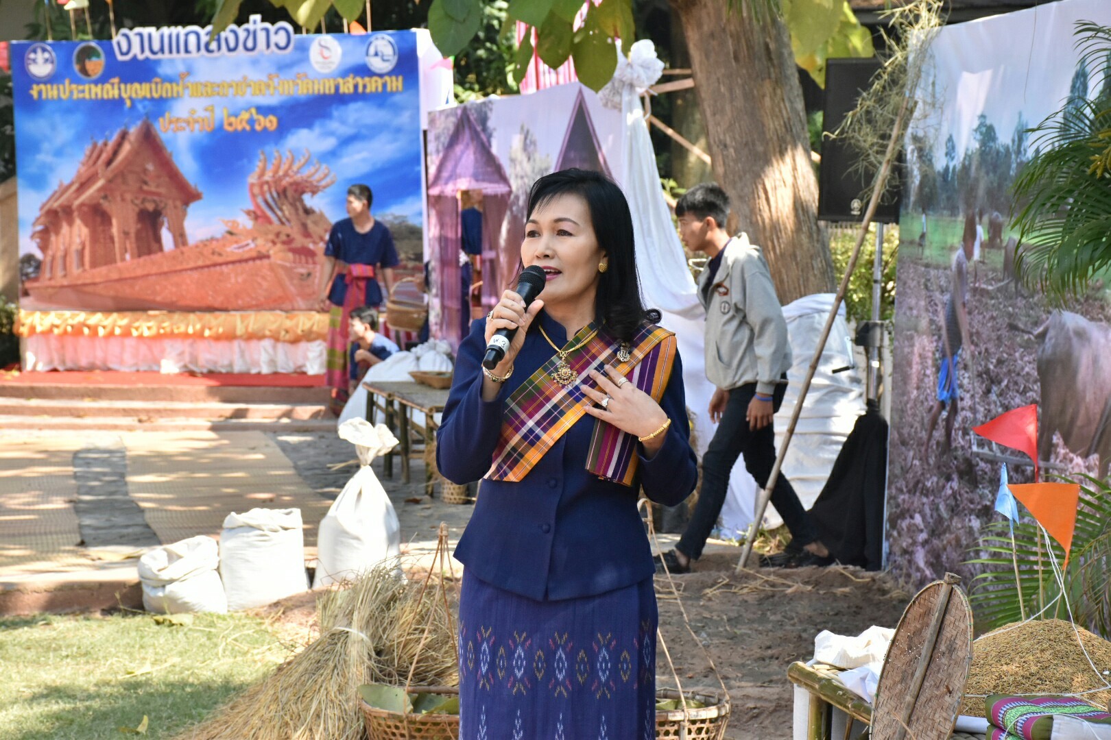 19 ธันวาคม 2560 งานแถลงข่าว “ประเพณีบุญเบิกฟ้าและงานกาชาดจังหวัดมหาสารคาม ปี 2561” พร้อมร่วมสมทบของรางวัลร้านมัจฉากาชาด ปี 2561