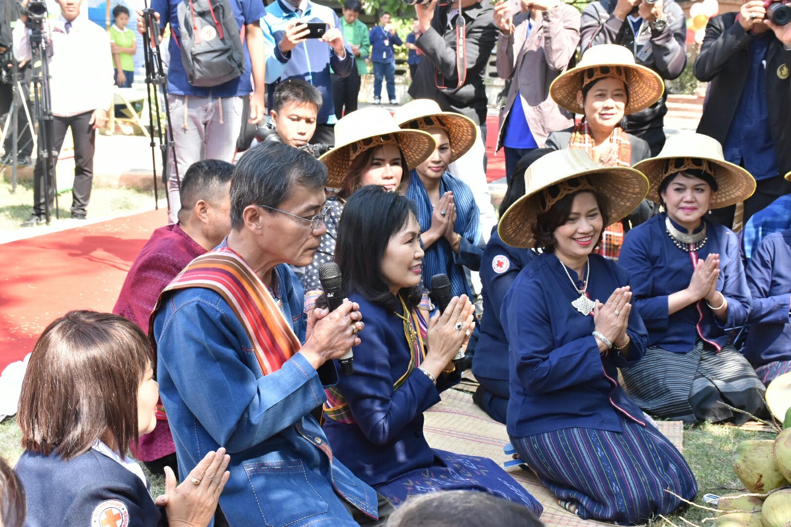 19 ธันวาคม 2560 งานแถลงข่าว “ประเพณีบุญเบิกฟ้าและงานกาชาดจังหวัดมหาสารคาม ปี 2561” พร้อมร่วมสมทบของรางวัลร้านมัจฉากาชาด ปี 2561