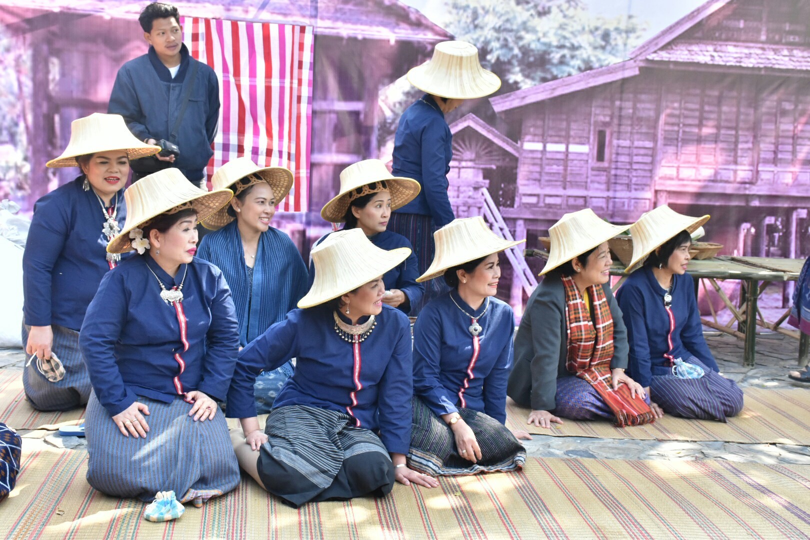 19 ธันวาคม 2560 งานแถลงข่าว “ประเพณีบุญเบิกฟ้าและงานกาชาดจังหวัดมหาสารคาม ปี 2561” พร้อมร่วมสมทบของรางวัลร้านมัจฉากาชาด ปี 2561
