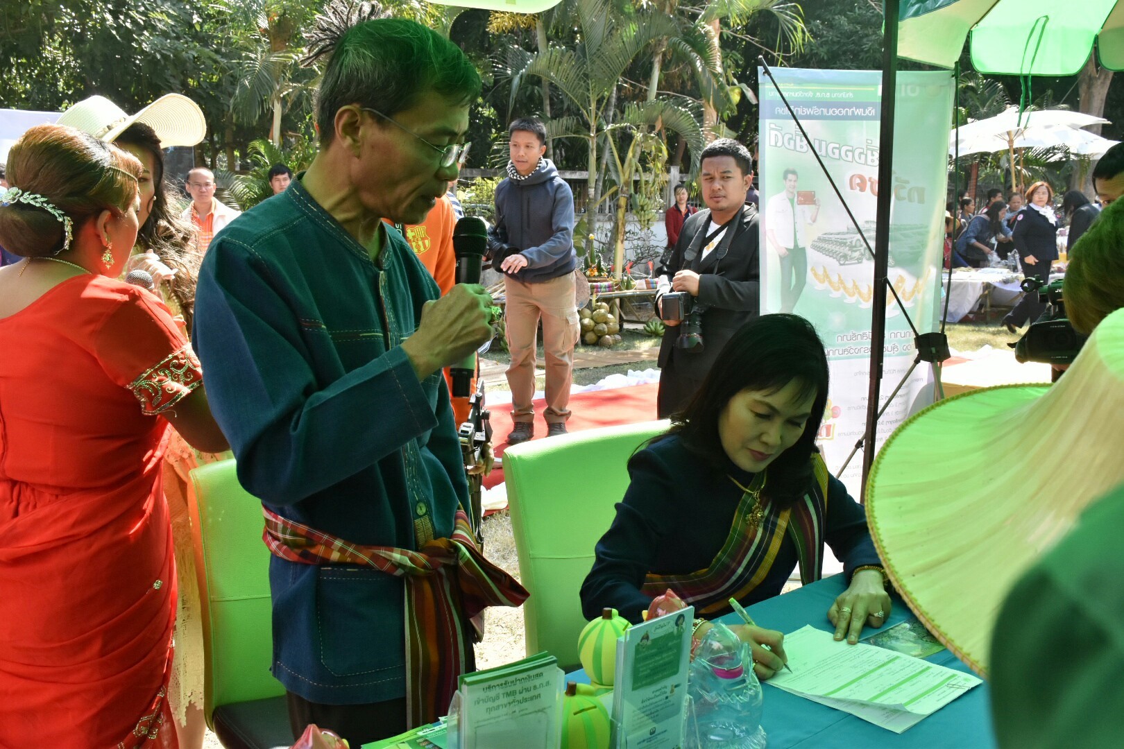 19 ธันวาคม 2560 งานแถลงข่าว “ประเพณีบุญเบิกฟ้าและงานกาชาดจังหวัดมหาสารคาม ปี 2561” พร้อมร่วมสมทบของรางวัลร้านมัจฉากาชาด ปี 2561