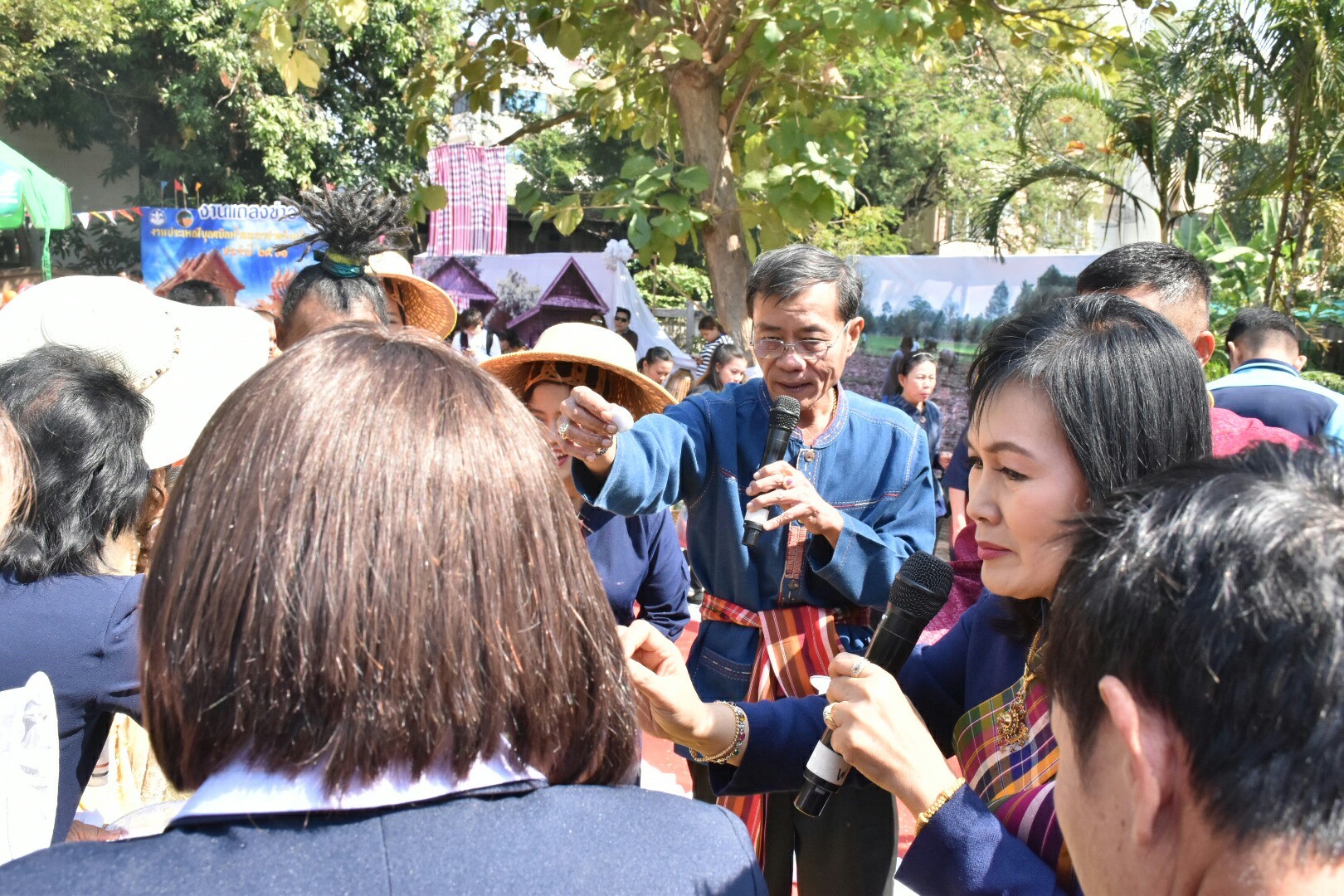 19 ธันวาคม 2560 งานแถลงข่าว “ประเพณีบุญเบิกฟ้าและงานกาชาดจังหวัดมหาสารคาม ปี 2561” พร้อมร่วมสมทบของรางวัลร้านมัจฉากาชาด ปี 2561