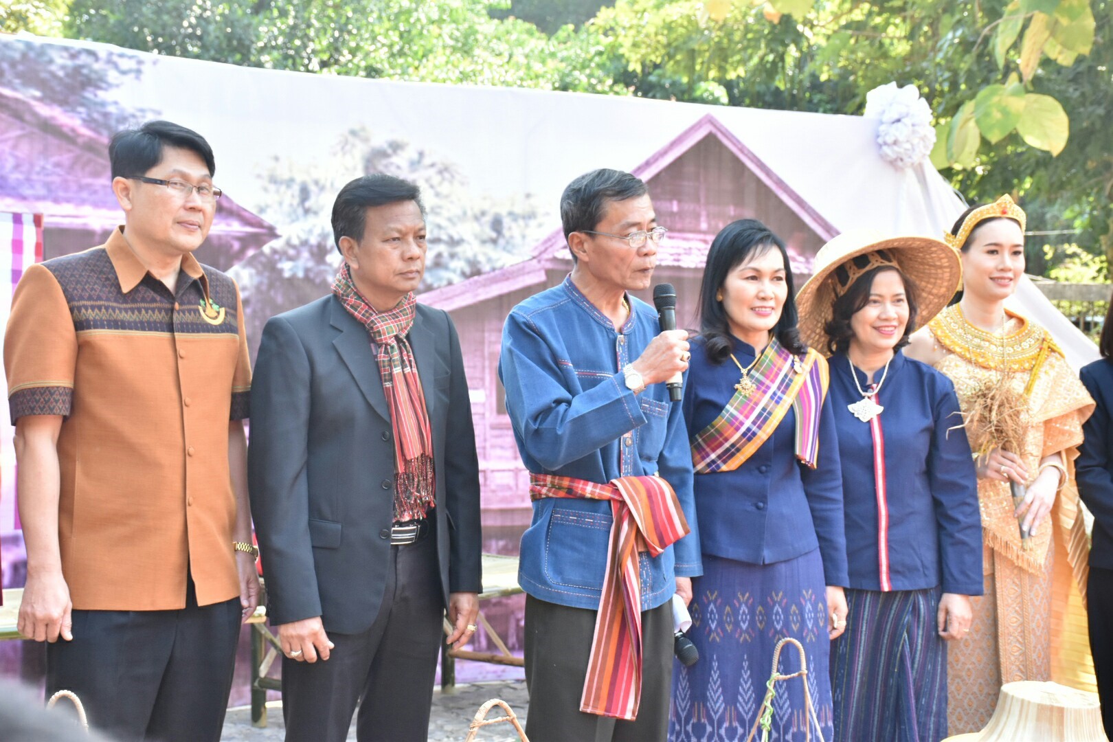 19 ธันวาคม 2560 งานแถลงข่าว “ประเพณีบุญเบิกฟ้าและงานกาชาดจังหวัดมหาสารคาม ปี 2561” พร้อมร่วมสมทบของรางวัลร้านมัจฉากาชาด ปี 2561