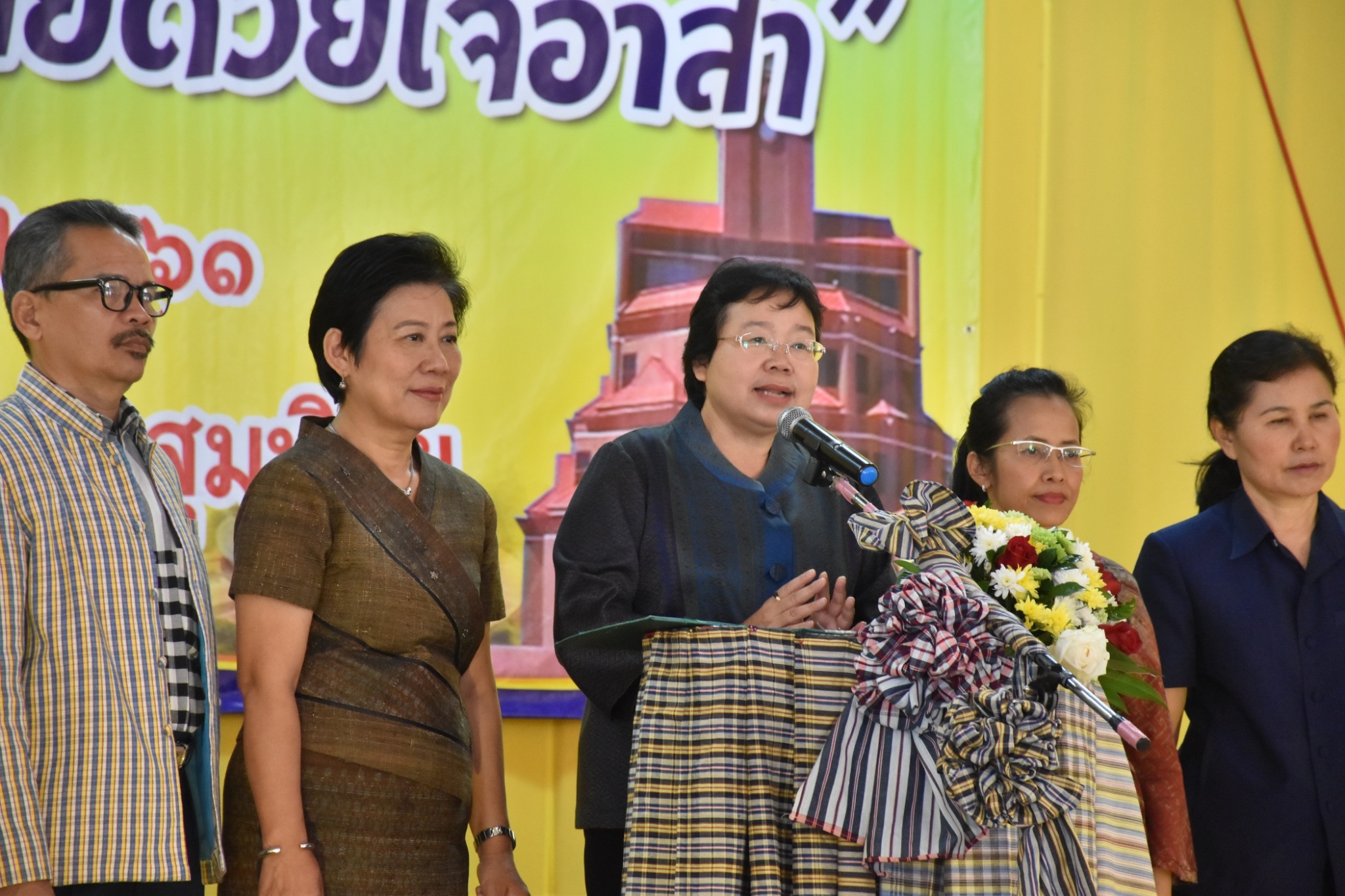 25 มกราคม 2561 49 ปี อาสาพัฒนาชุมชน (อ.ช.) โครงการพัฒนาผู้นำอาสาพัฒนาชุมชน “รวมพลังสานต่อที่พ่อทำสร้างสรรค์สังคมไทยด้วยใจอาสา”
