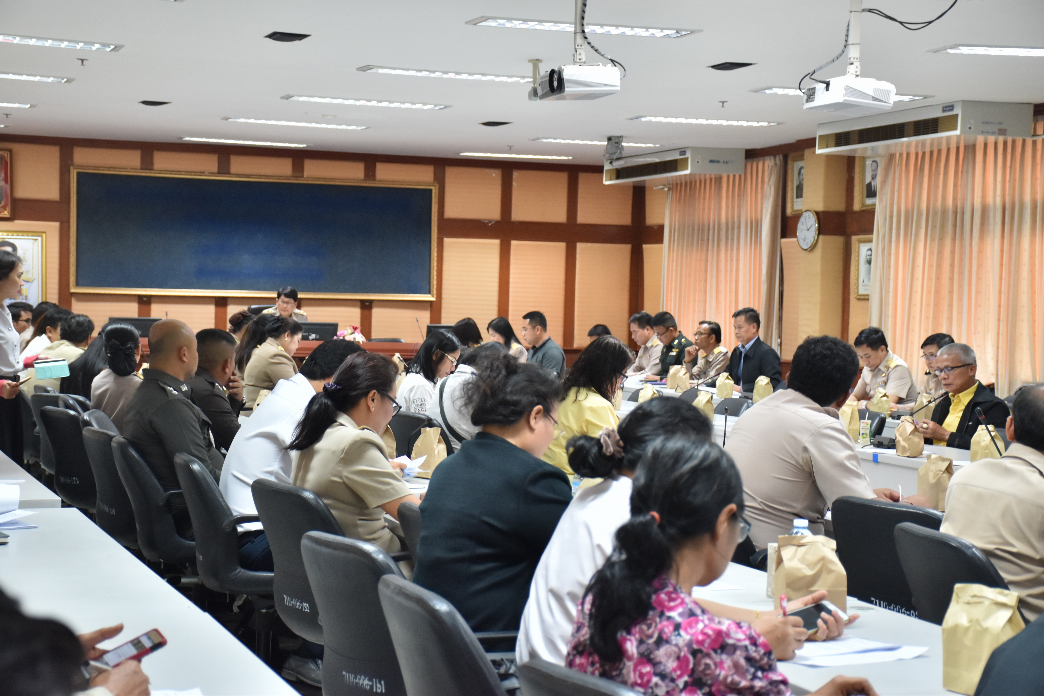 8 มกราคม 2561 การประชุมคณะกรรมการดำเนินงาน การจัดงานวันเด็กแห่งชาติ จังหวัดมหาสารคาม