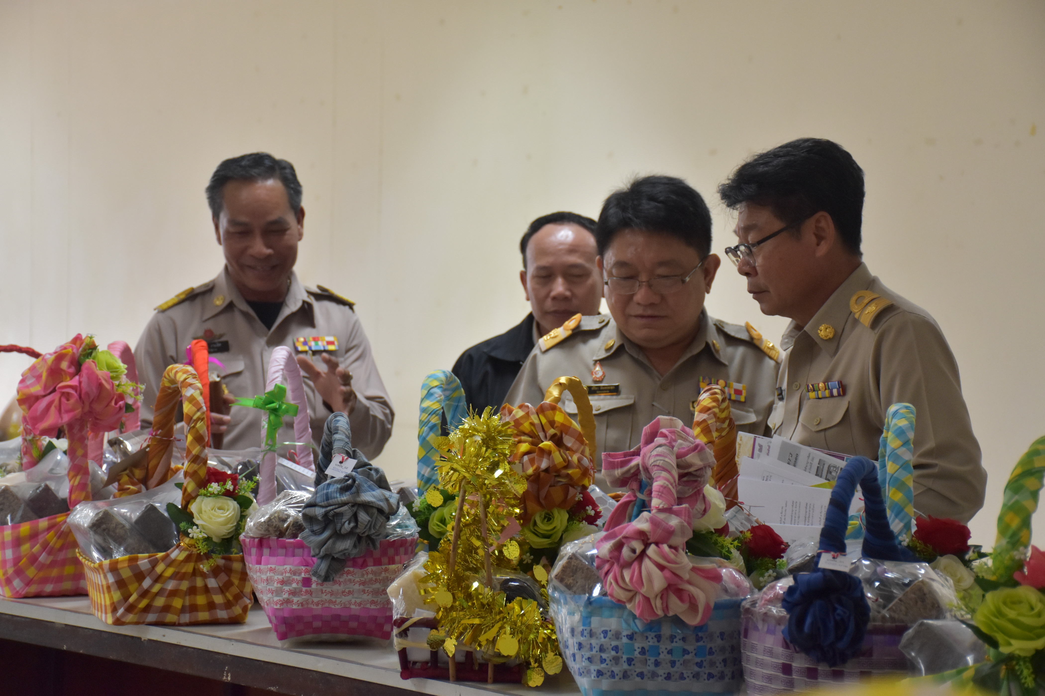 27 ธันวาคม 2560 การประชุมคณะกรรมการจังหวัดมหาสารคาม หัวหน้าส่วนราชการ นายอำเภอ ประจำเดือนธันวาคม 2560