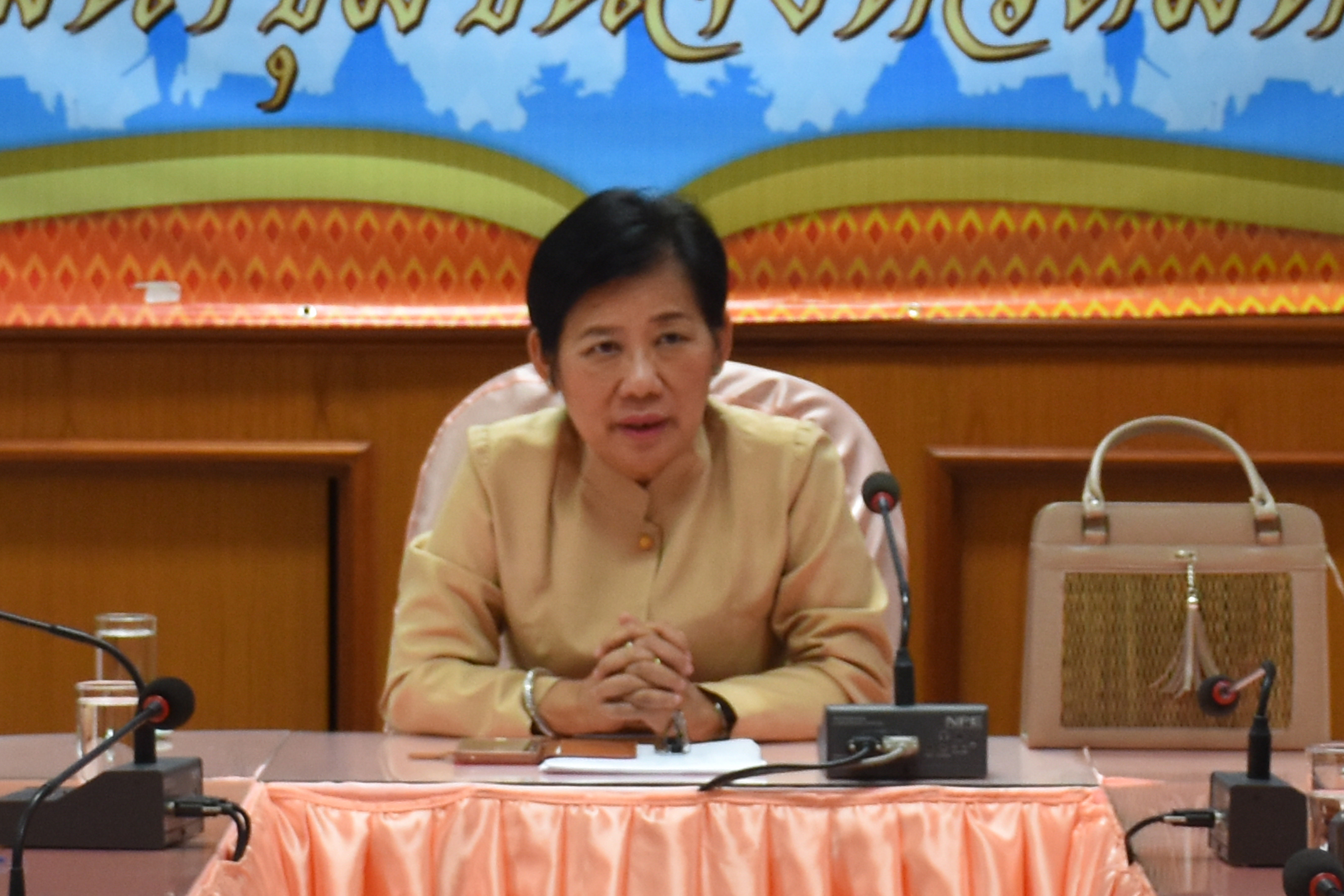 27 ธันวาคม 2560 การประชุมสำนักงานพัฒนาชุมชนจังหวัดมหาสารคาม เพื่อขับเคลื่อนยุทธศาสตร์กรม ยุทธศาสตร์จังหวัด นโยบายรัฐบาล และบูรณาการแผนการขับเคลื่อนงาน ประจำปีงบประมาณ 2561