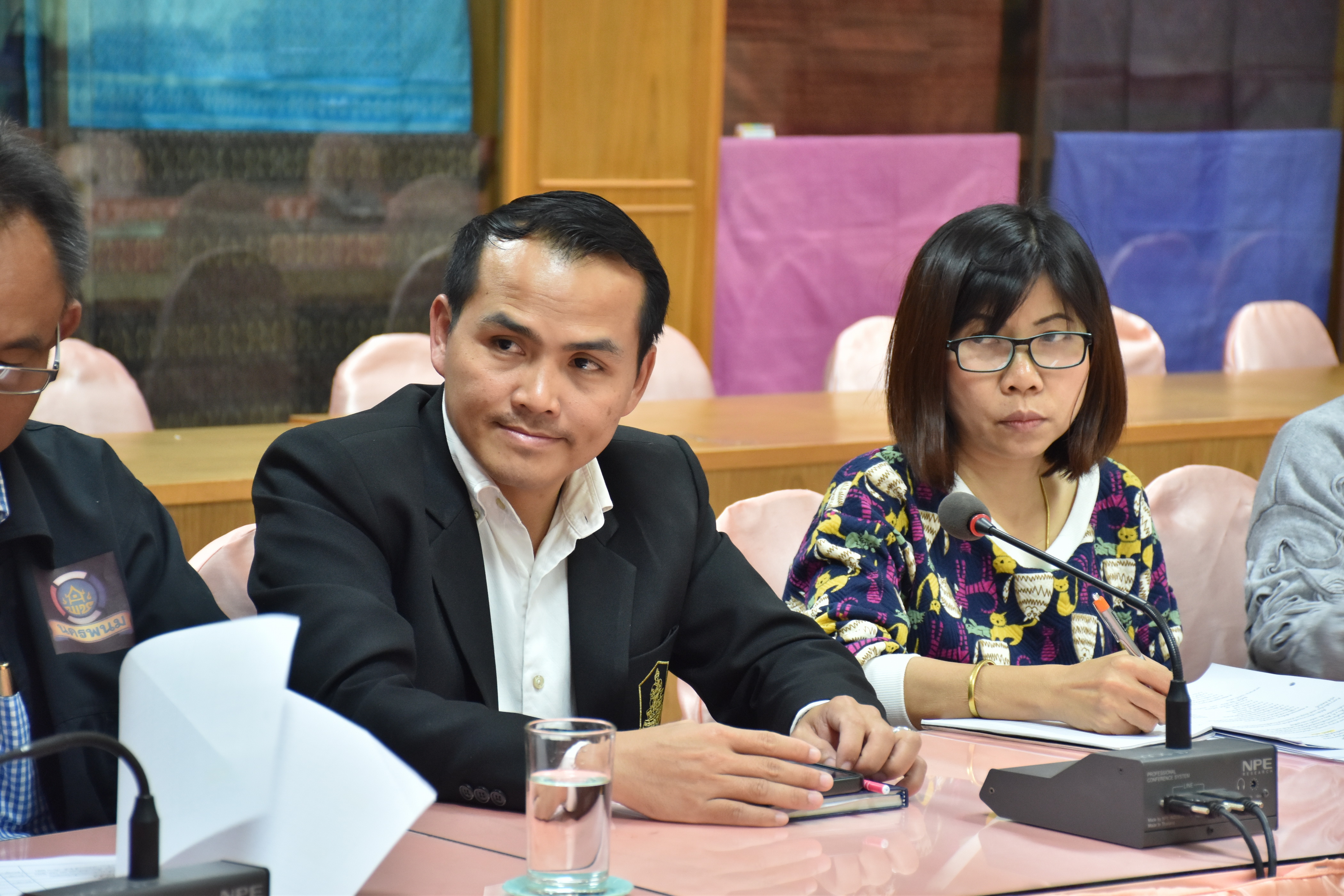 27 ธันวาคม 2560 การประชุมสำนักงานพัฒนาชุมชนจังหวัดมหาสารคาม เพื่อขับเคลื่อนยุทธศาสตร์กรม ยุทธศาสตร์จังหวัด นโยบายรัฐบาล และบูรณาการแผนการขับเคลื่อนงาน ประจำปีงบประมาณ 2561