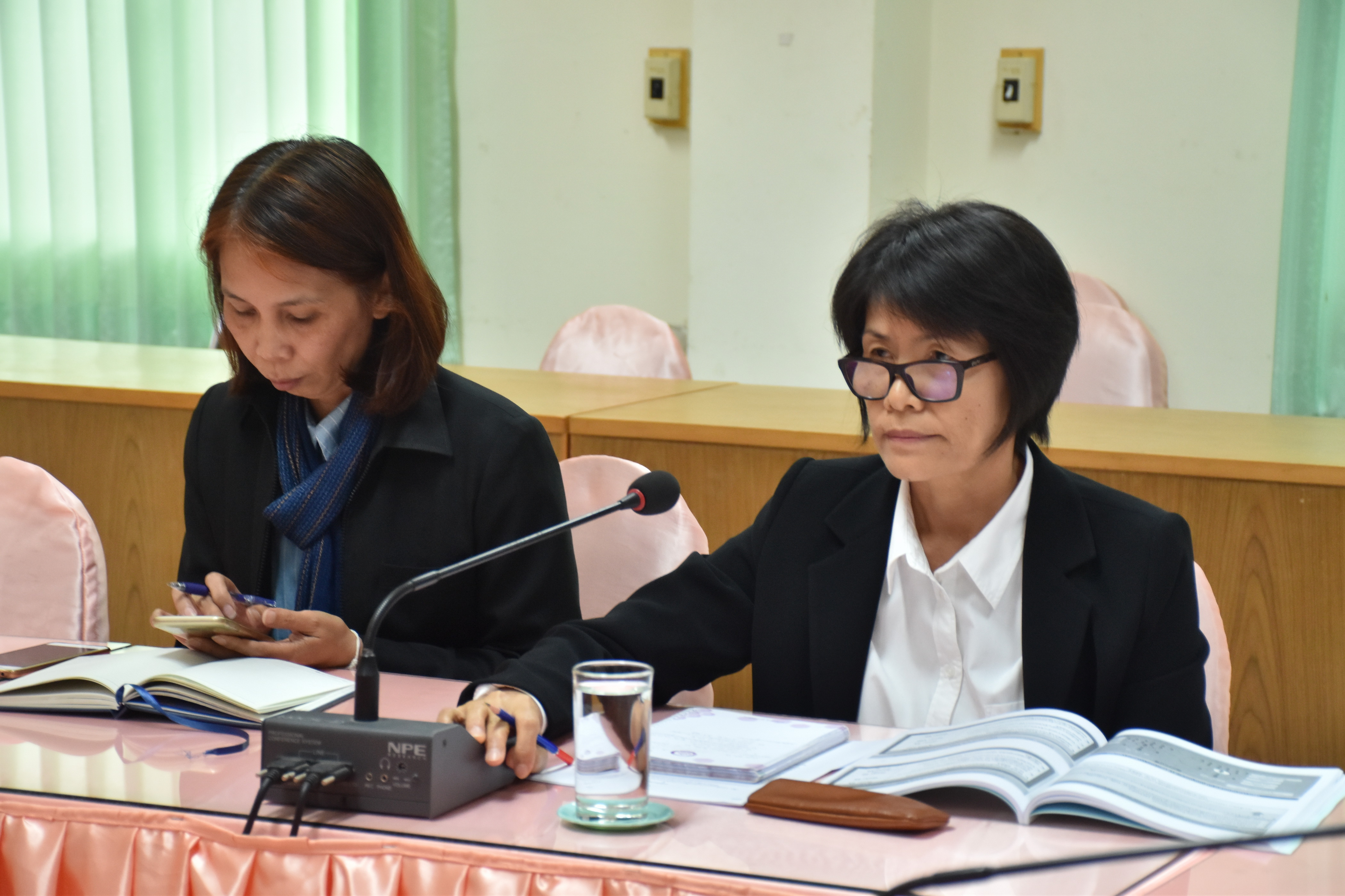 27 ธันวาคม 2560 การประชุมสำนักงานพัฒนาชุมชนจังหวัดมหาสารคาม เพื่อขับเคลื่อนยุทธศาสตร์กรม ยุทธศาสตร์จังหวัด นโยบายรัฐบาล และบูรณาการแผนการขับเคลื่อนงาน ประจำปีงบประมาณ 2561