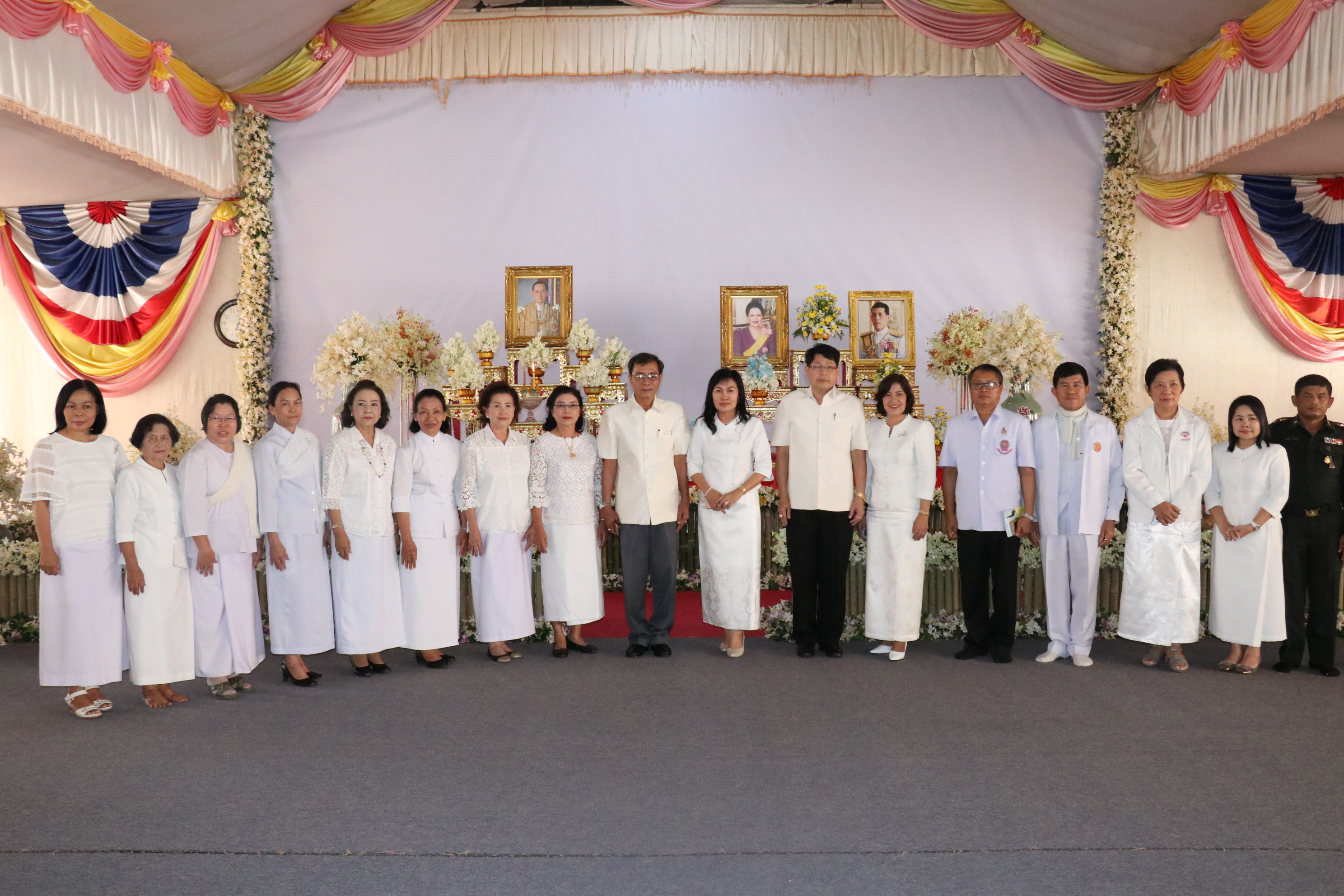 28 ธันวาคม 2560 พิธีเจริญพระพุทธมนต์เฉลิมพระเกียรติ และถวายพระพรชัยมงคลแด่ สมเด็จพระเจ้าอยู่หัวมหาวชิราลงกรณบดินทรเทพยวรางกูร และ สมเด็จพระนางเจ้าสิริกิติ์ พระบรมราชินีนาถ ในรัชกาลที่ 9 ประจำปีพุทธศักราช 2560