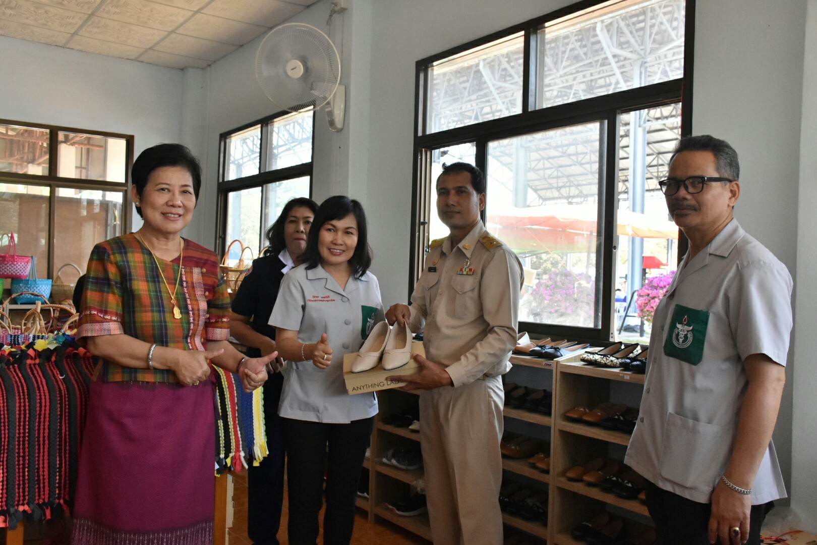 24 มกราคม 2561 โครงการปกป้องและเชิดชูสถาบันพระมหากษัตริย์และหน่วยบำบัดทุกข์ บำรุงสุข สร้างรอยยิ้มให้ประชาชนจังหวัดมหาสารคาม ประจำปีงบประมาณ 2561