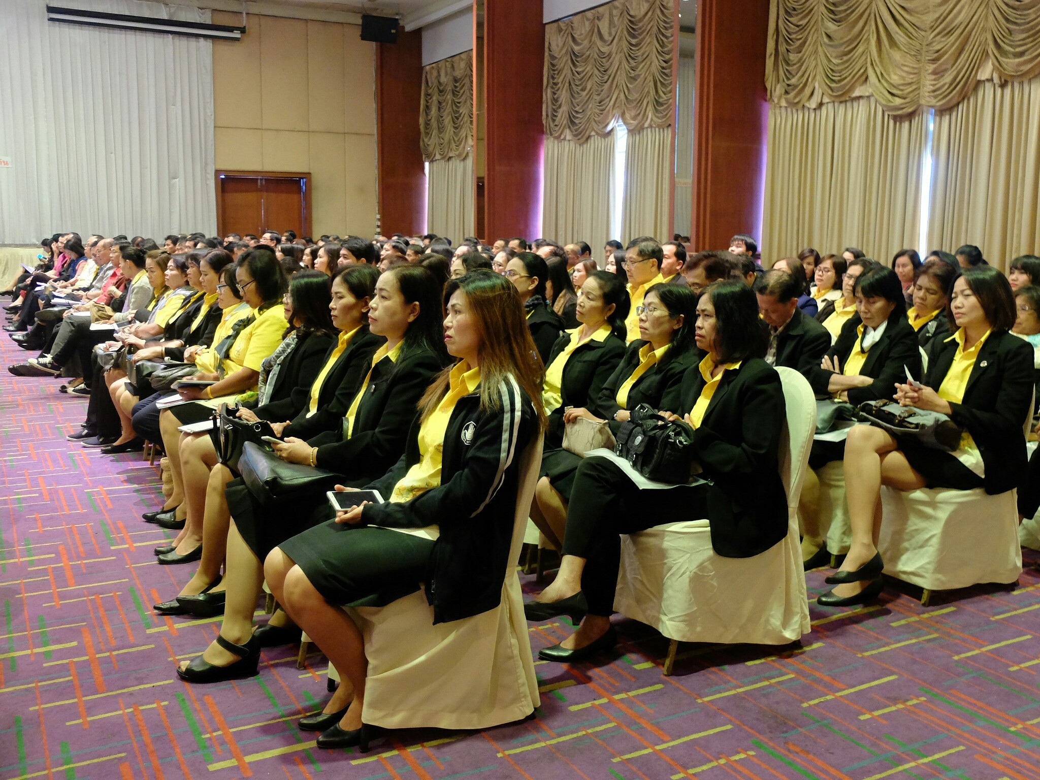 15 มกราคม 2561 การประชุมเชิงปฏิบัติการ ตรวจติดตามผลการดำเนินงานของหน่วยรับตรวจ รายไตรมาส ครั้งที่ 1/2561 ภาคตะวันออกเฉียงเหนือ (เขตตรวจราชการที่ 10, 11, 12, 13 และ 14) ระหว่างวันที่ 15-16 มกราคม 2561