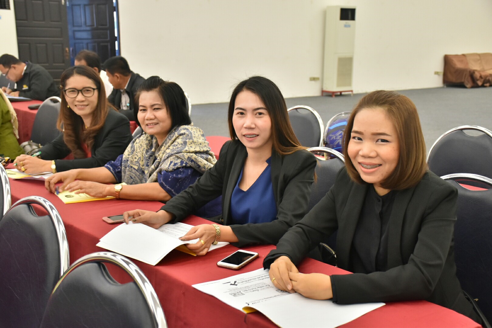 4 มกราคม 2561 สำนักงานพัฒนาชุมชนจังหวัดมหาสารคาม ดำเนินกิจกรรมตามยุทธศาสตร์การพัฒนาชุมชน ประจำปีงบประมาณ พ.ศ.2561 กิจกรรมประชุมเชิงปฏิบัติการเสริมสร้างความตระหนักในการรักษาความมั่นคงปลอดภัยด้านสารสนเทศ (Information Security Awarreness) ระดับจังหวัด