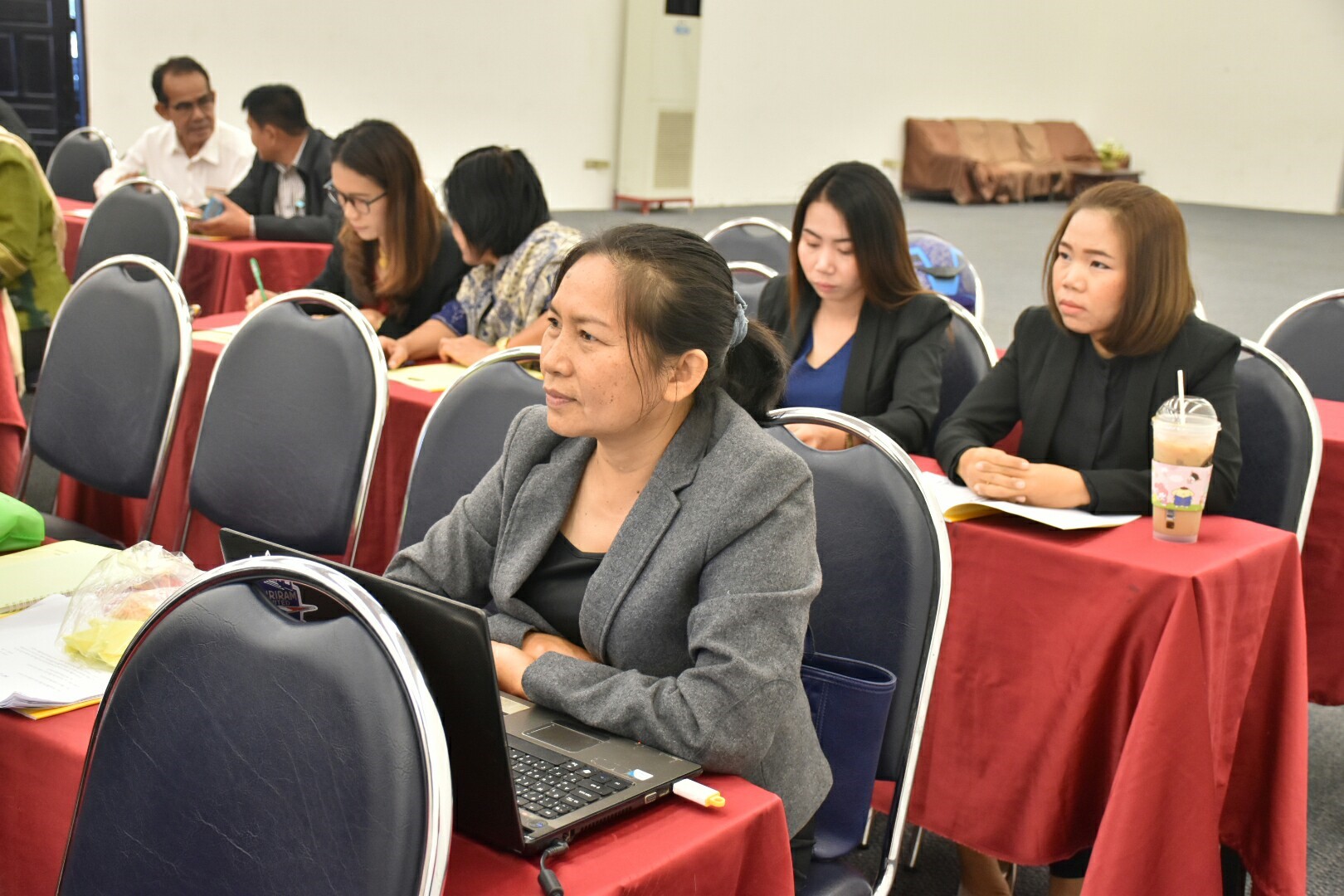 4 มกราคม 2561 สำนักงานพัฒนาชุมชนจังหวัดมหาสารคาม ดำเนินกิจกรรมตามยุทธศาสตร์การพัฒนาชุมชน ประจำปีงบประมาณ พ.ศ.2561 กิจกรรมประชุมเชิงปฏิบัติการเสริมสร้างความตระหนักในการรักษาความมั่นคงปลอดภัยด้านสารสนเทศ (Information Security Awarreness) ระดับจังหวัด