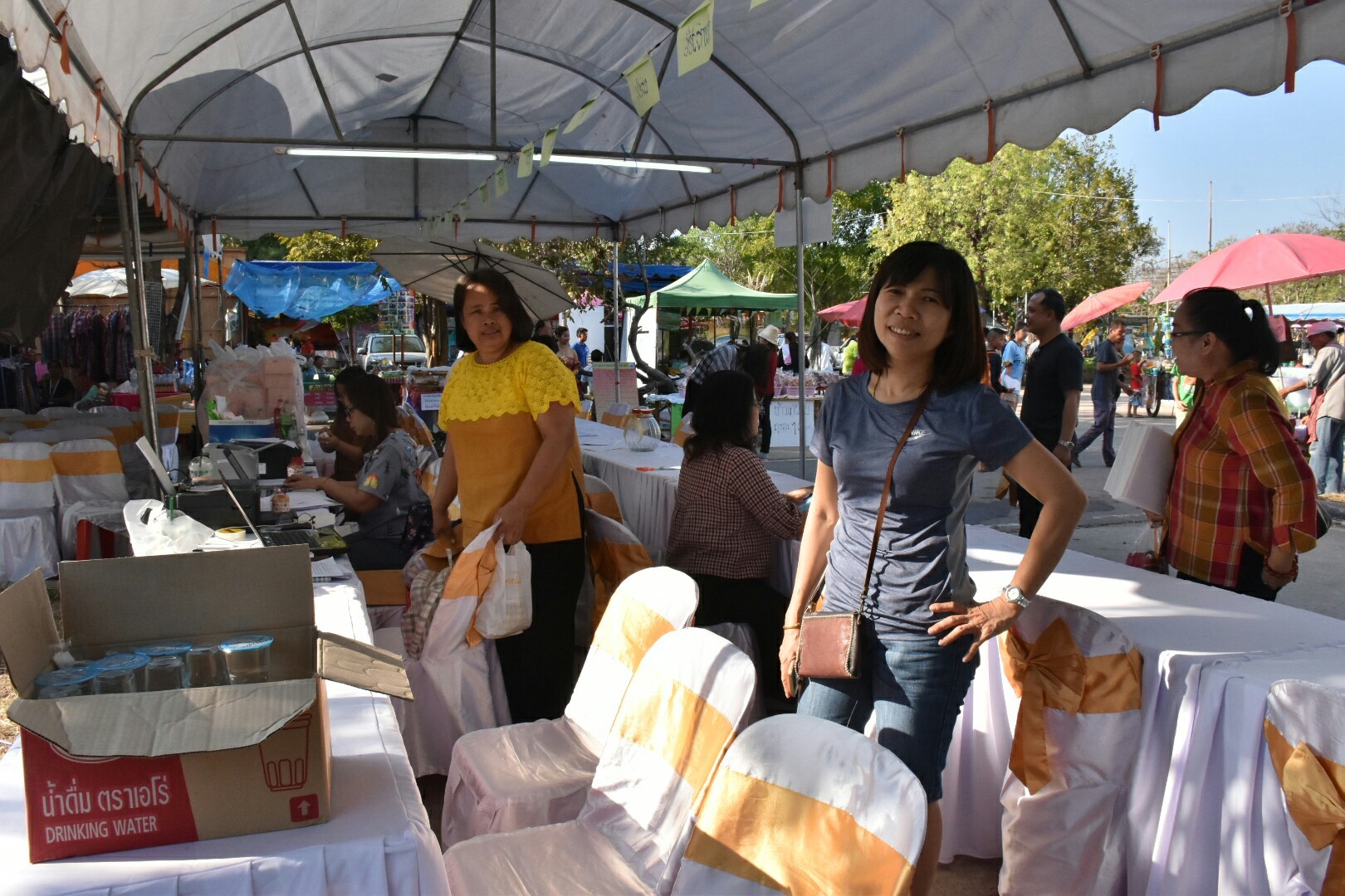 20 มกราคม 2561 “ราตรีเส้นสายลายผ้า” ในงานประเพณีบุญเบิกฟ้าและงานกาชาดจังหวัดมหาสารคาม ประจำปี 2561