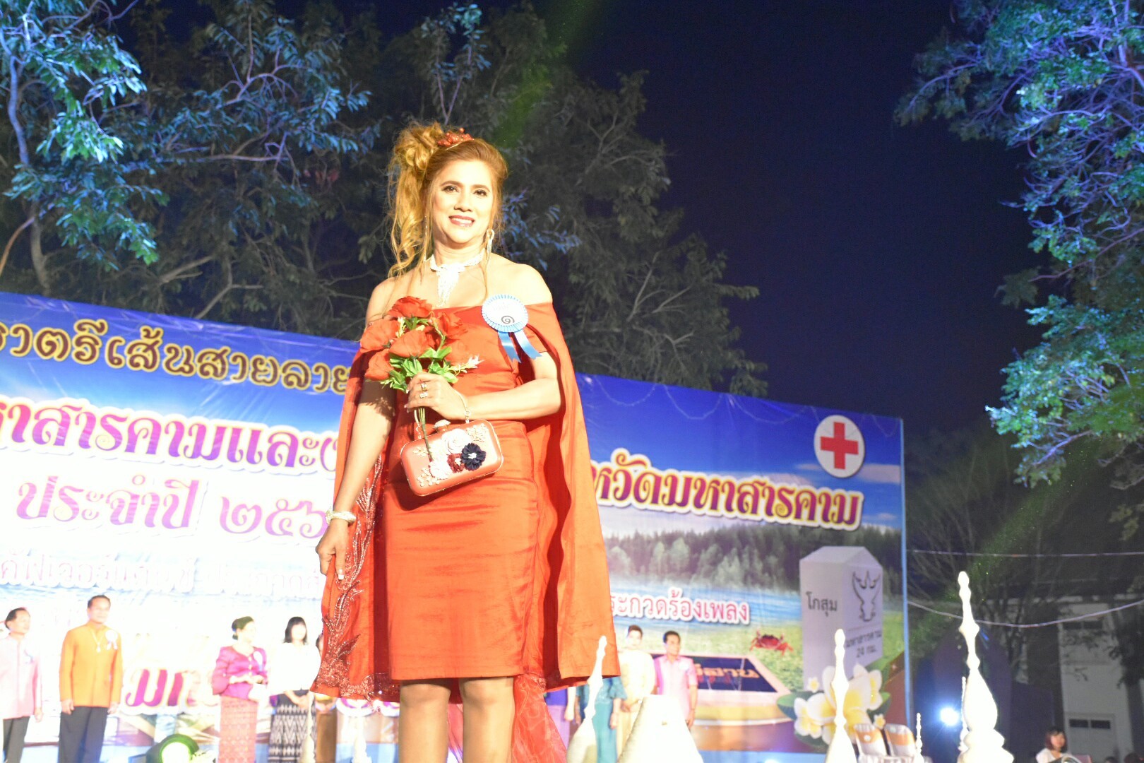 20 มกราคม 2561 “ราตรีเส้นสายลายผ้า” ในงานประเพณีบุญเบิกฟ้าและงานกาชาดจังหวัดมหาสารคาม ประจำปี 2561