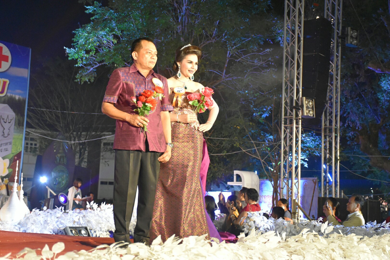 20 มกราคม 2561 “ราตรีเส้นสายลายผ้า” ในงานประเพณีบุญเบิกฟ้าและงานกาชาดจังหวัดมหาสารคาม ประจำปี 2561