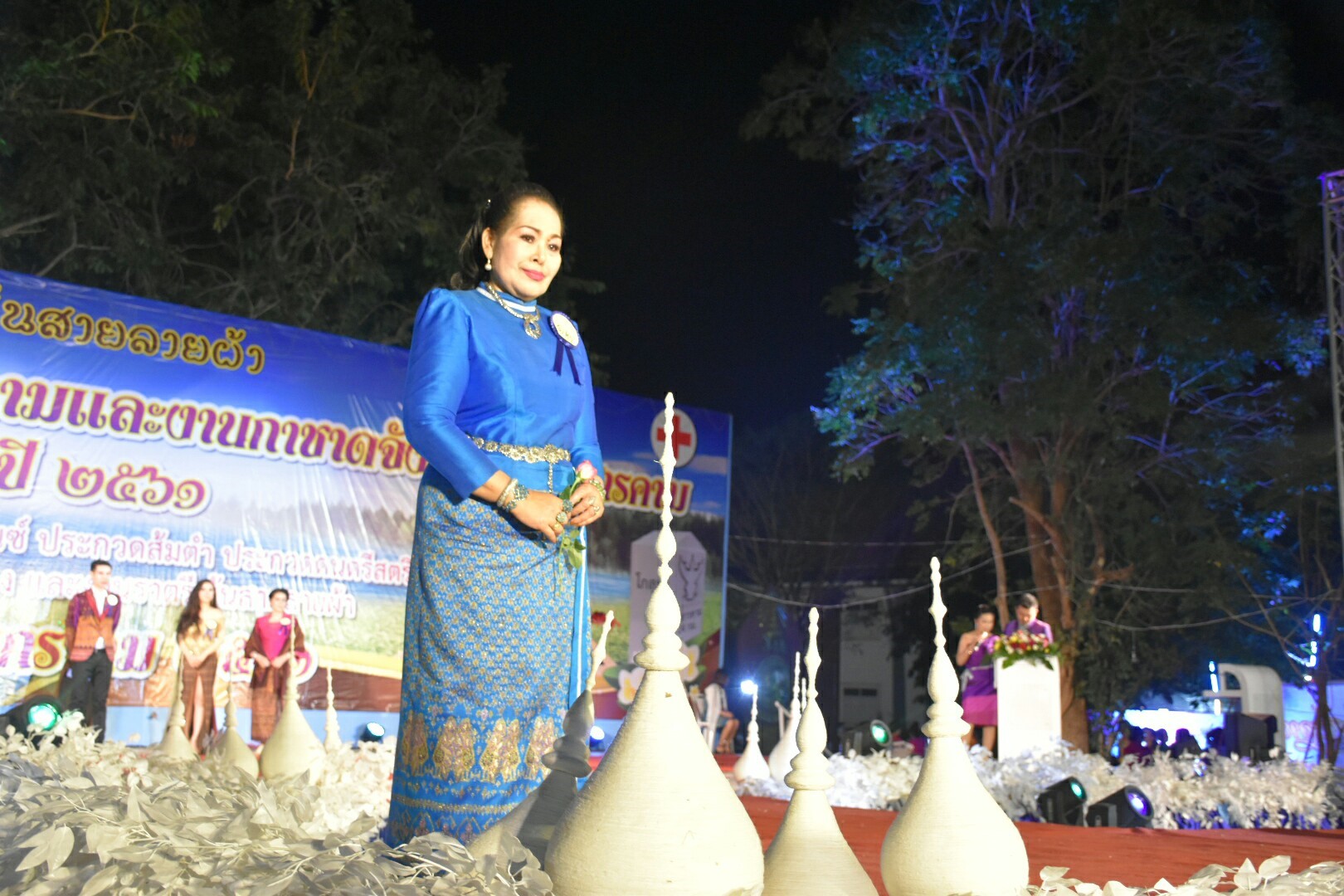 20 มกราคม 2561 “ราตรีเส้นสายลายผ้า” ในงานประเพณีบุญเบิกฟ้าและงานกาชาดจังหวัดมหาสารคาม ประจำปี 2561