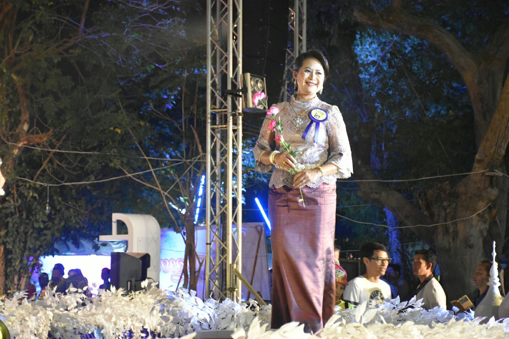 20 มกราคม 2561 “ราตรีเส้นสายลายผ้า” ในงานประเพณีบุญเบิกฟ้าและงานกาชาดจังหวัดมหาสารคาม ประจำปี 2561